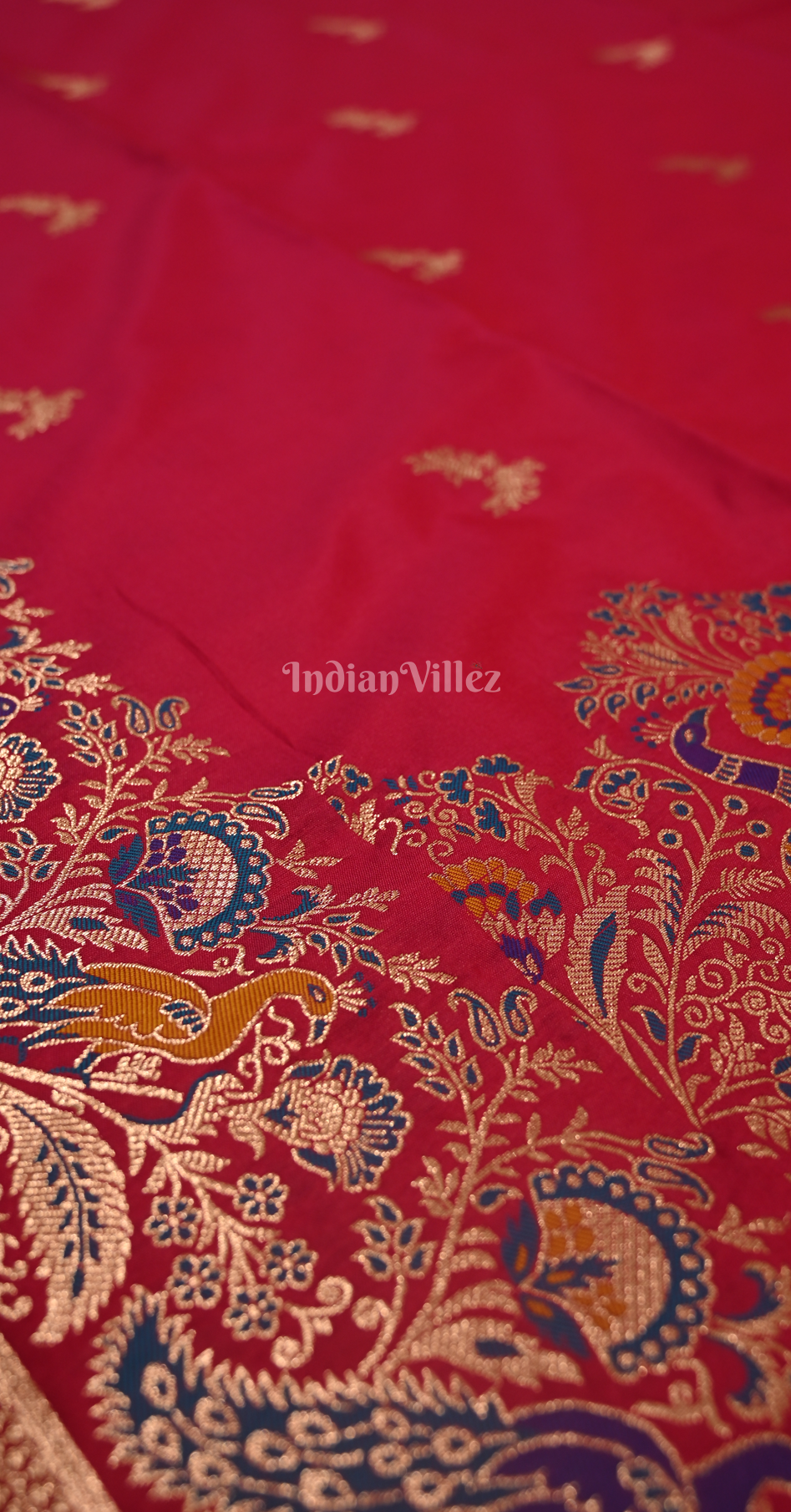 Dark Red Peacock Design Pure Mashru Satin Silk Banarasi Saree