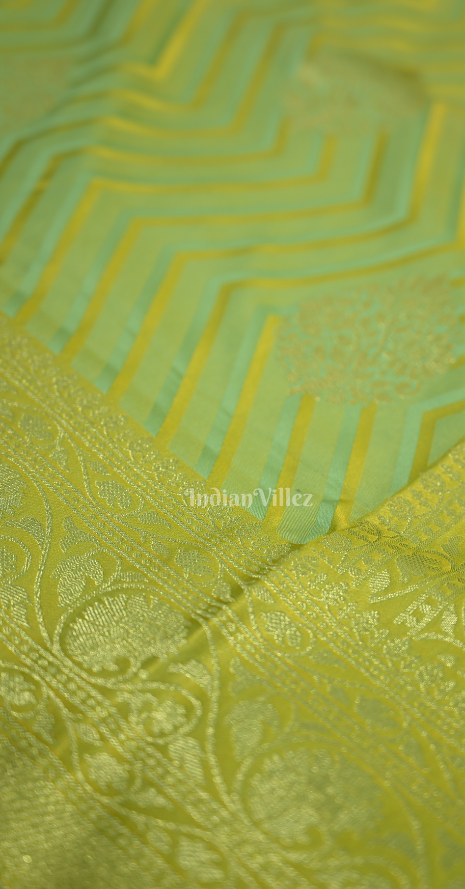 Green Two Tone Leheriya Banarasi Satin Silk Saree