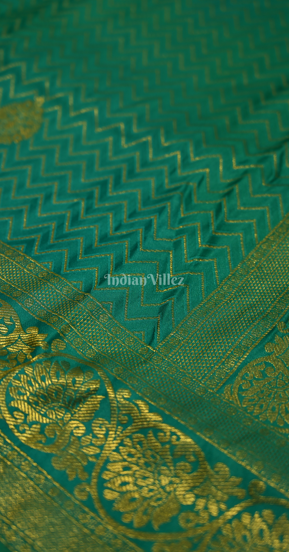 Rama Green Pure Satin Kanjivaram Silk Saree with Brocade Work