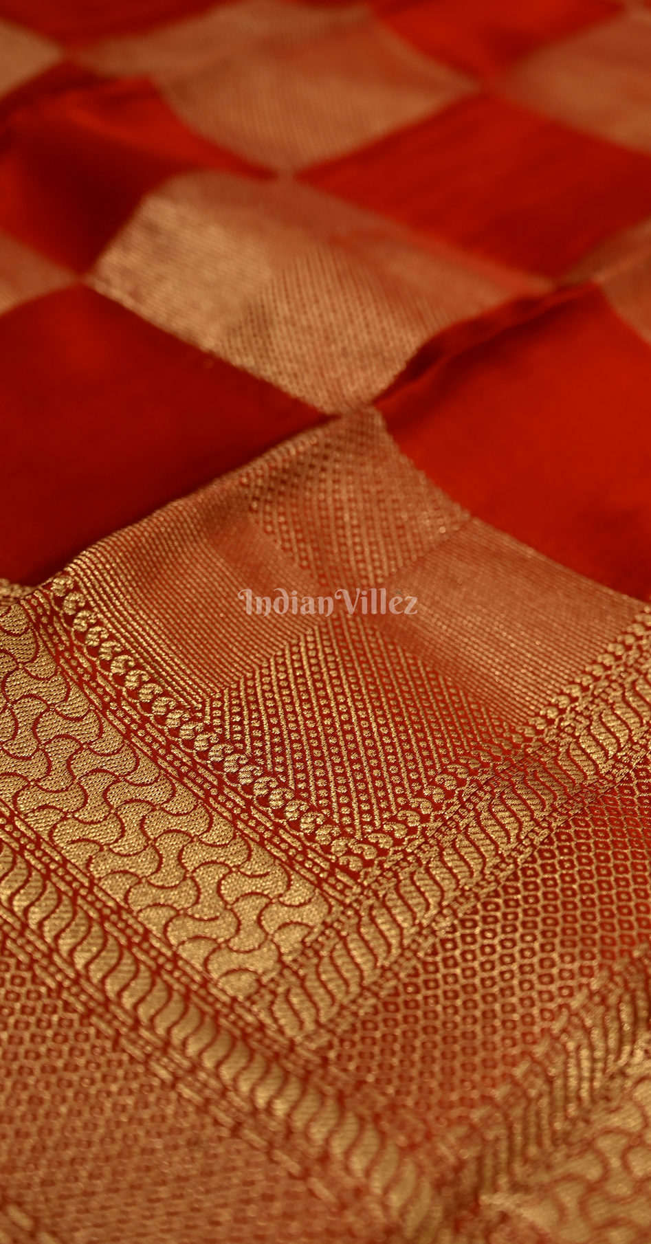Red Golden Checks Pure Crepe Kanjivaram Silk Saree