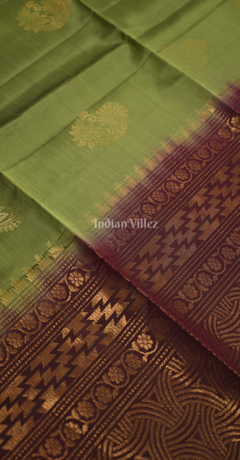 Parrot Green Wine Floral Zari Pure Kanjivaram Soft Silk Saree