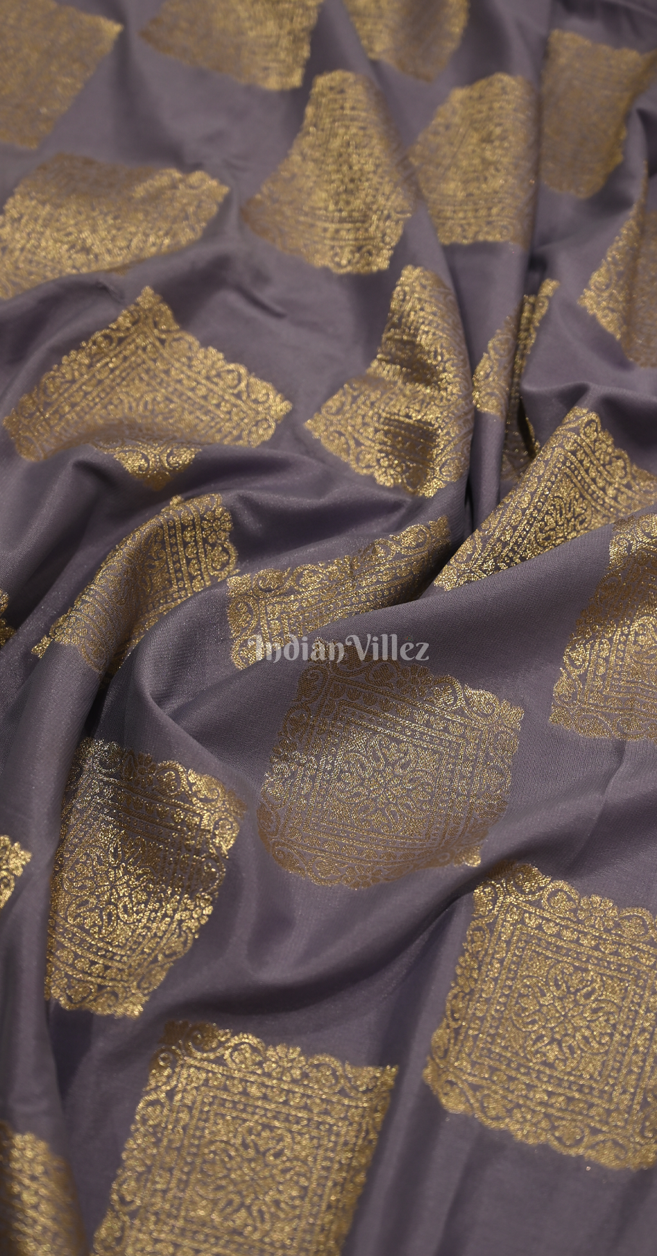 Lavendar Golden Checks Pure Brocade Kanjivaram Silk Saree 