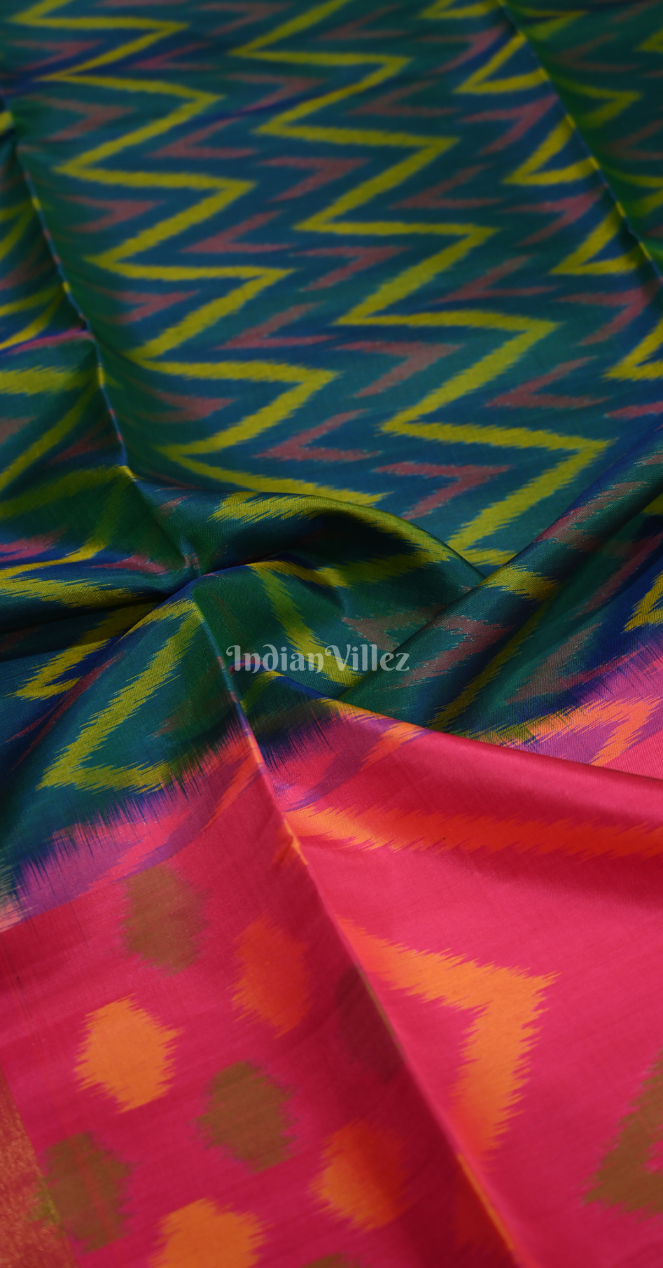 Green Pink Zigzag Pochampally Ikat Silk Saree