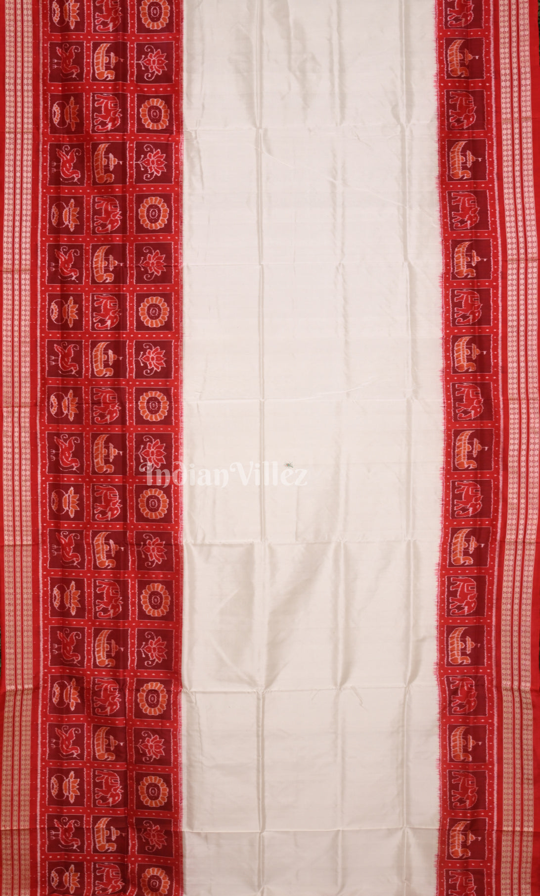 White Red  Nabakothi Odisha Ikat Sambalpuri Silk Saree