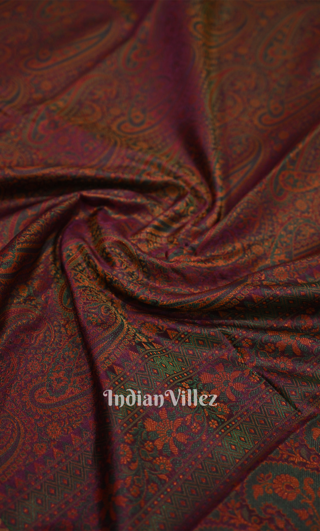 Maroon Dual Tone Tanchoi Silk Banrasi Saree