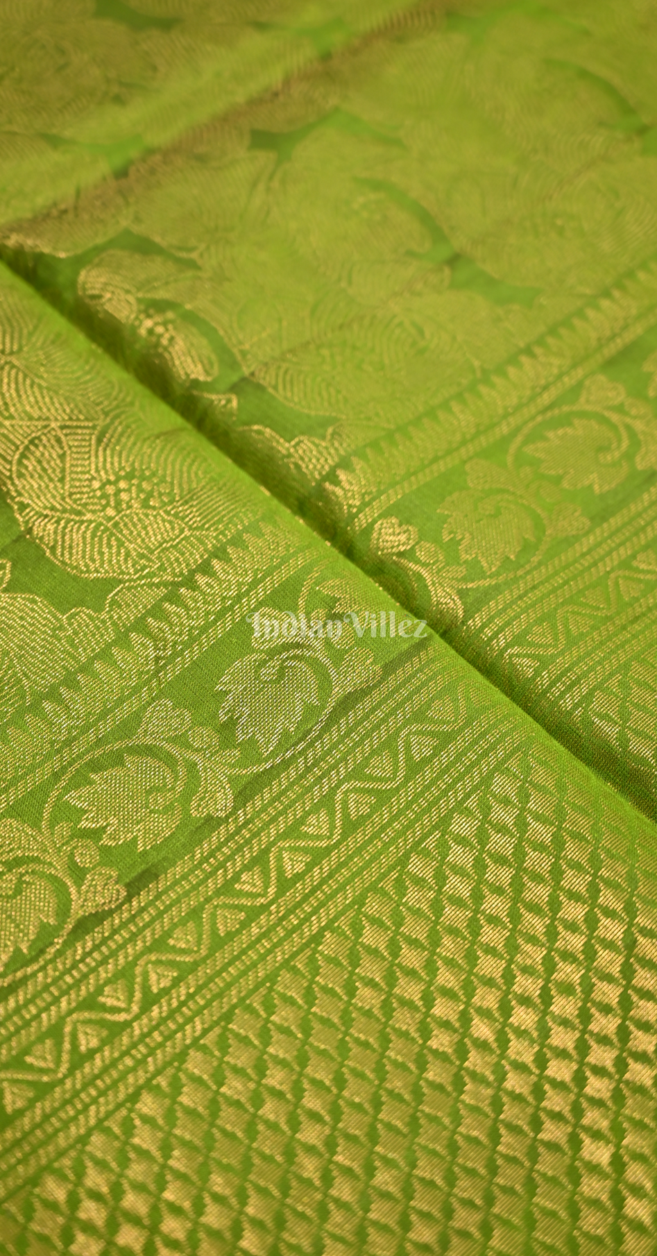 Mehendi Green Golden Floral Pure Kanjivaram Soft Silk Saree