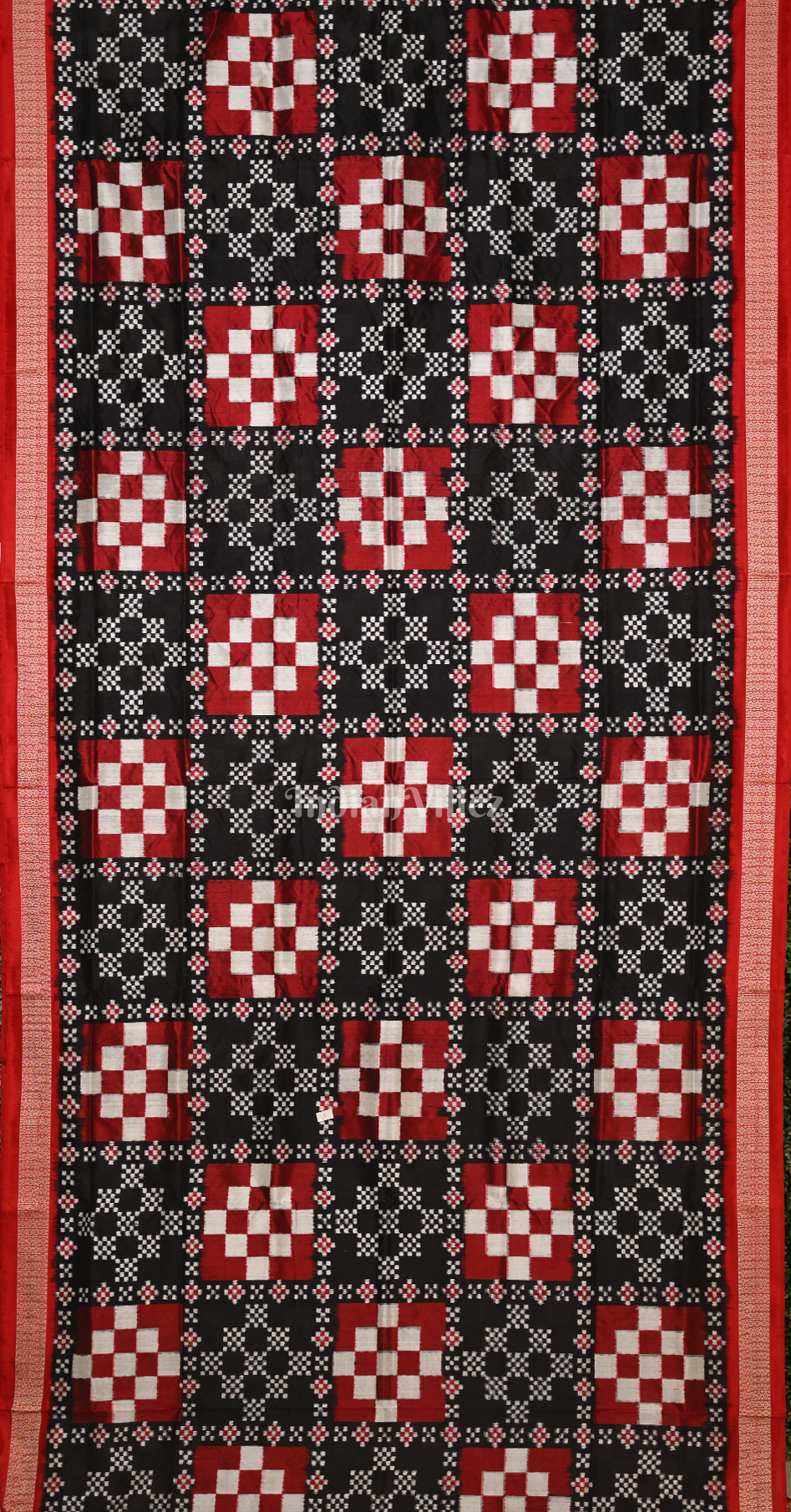 Red Black White Pasapali Odisha Ikat Sambalpuri Silk Saree 
