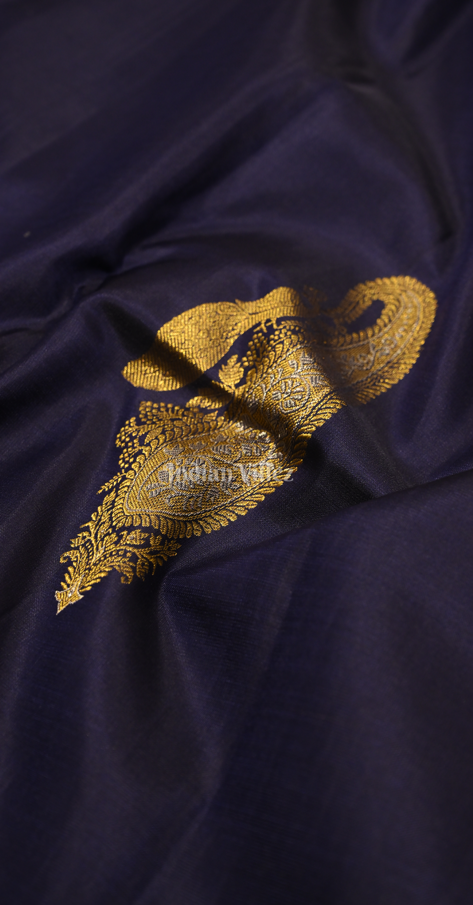 Navy Blue Paisely Design Brocade Pure Kanjivaram Silk Saree 