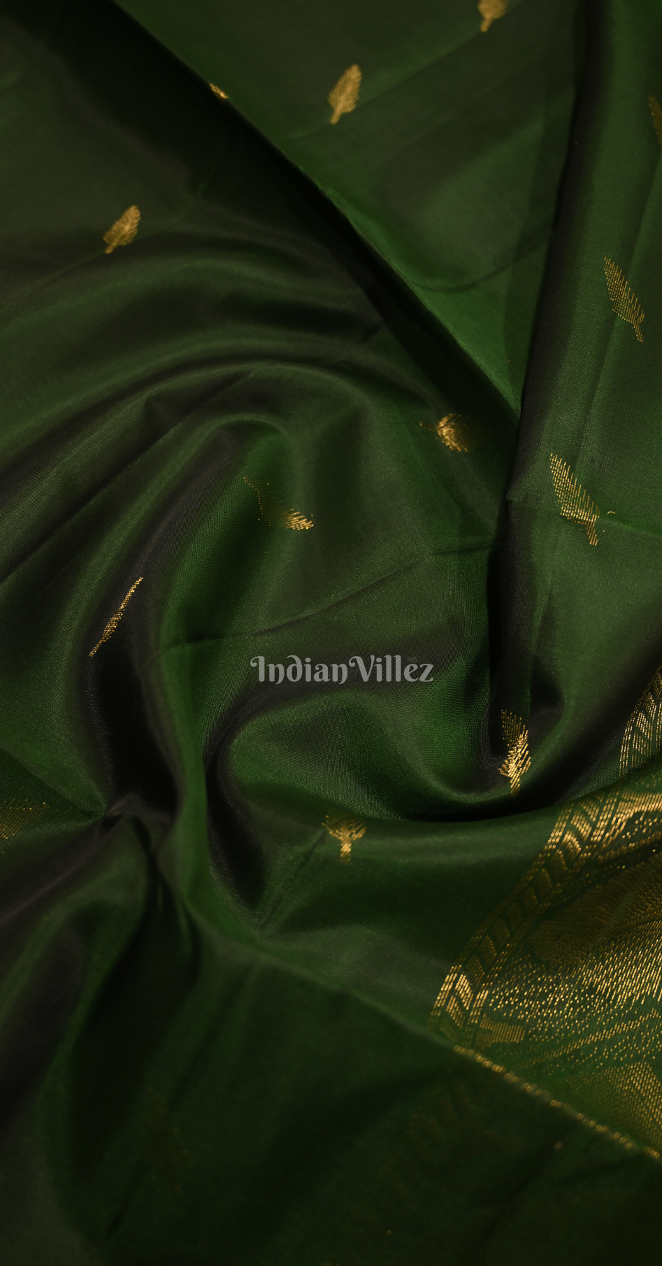 Bottle Green Zari Leaf Motif Pure Kanjivaram Soft Silk Saree