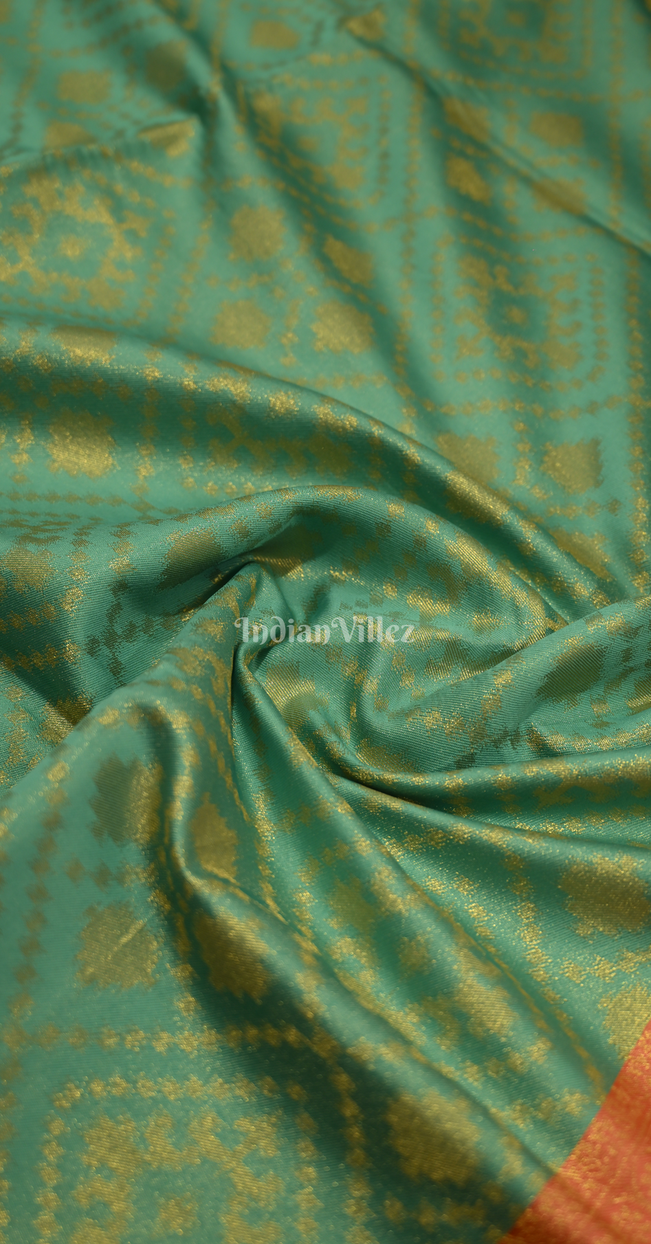 Green Oarnge Pure Zari Base Chaap Hand Woven Kanjivaram Silk Saree