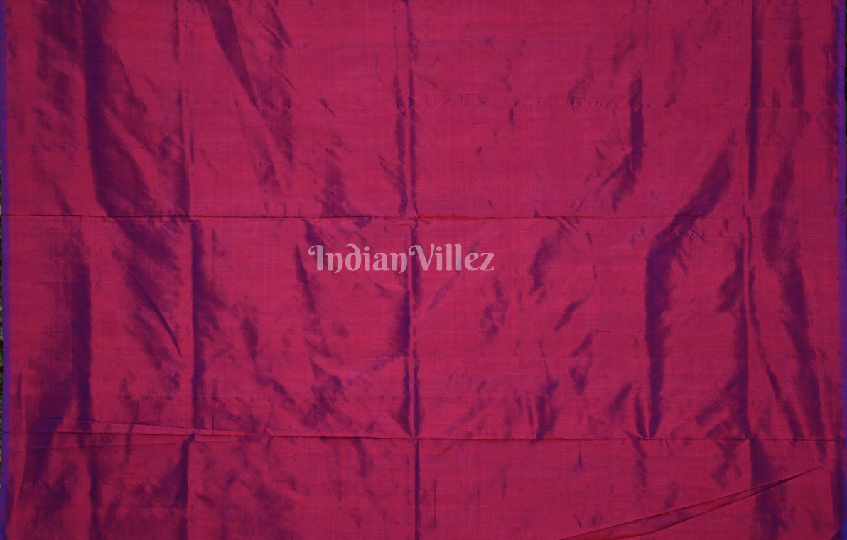 Exclusive  Magenta Pink Pochampally Ikat Silk Saree 
