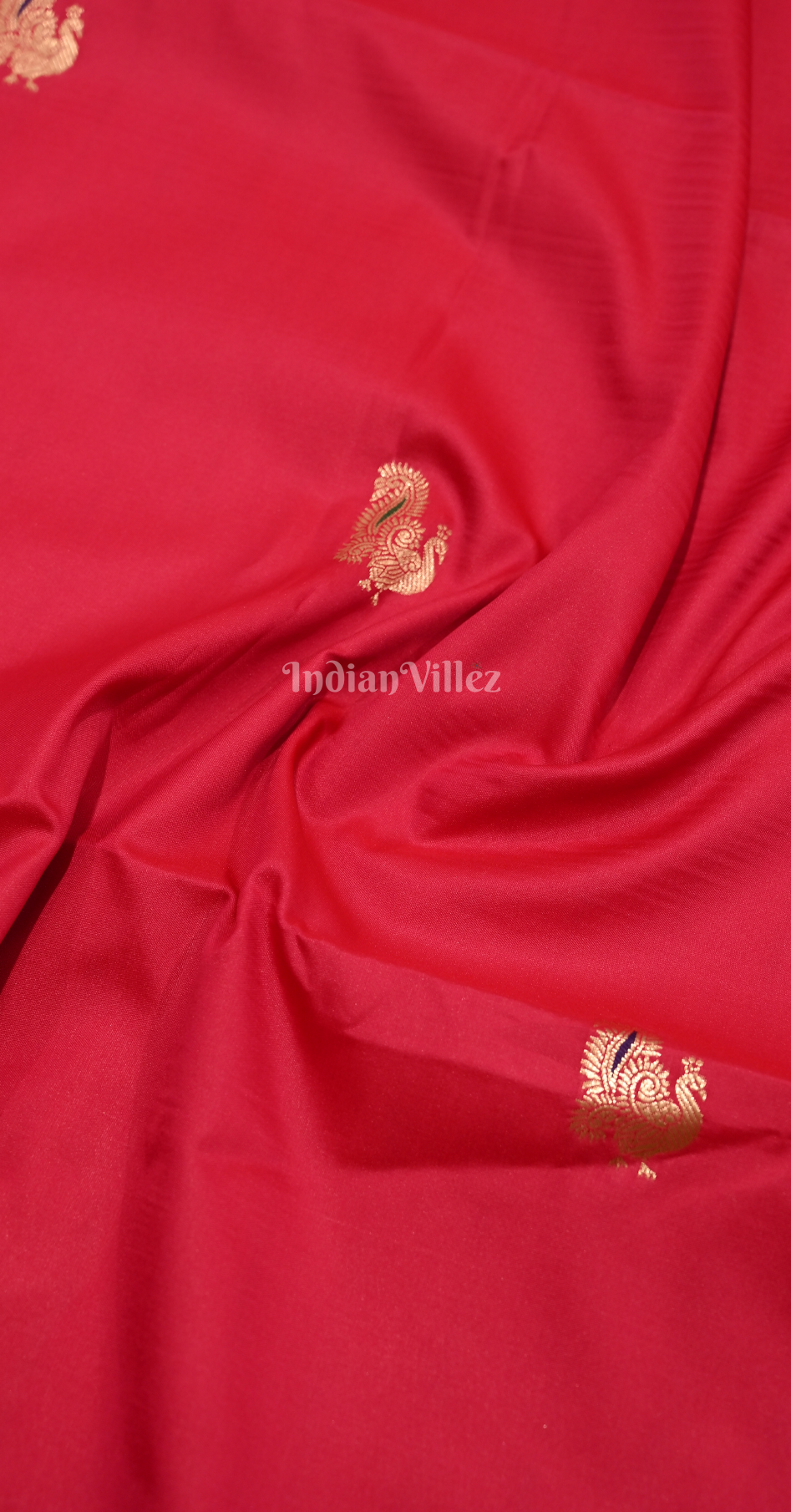 Red Peacock Design Pure Mashru Satin Silk Banarasi Saree 