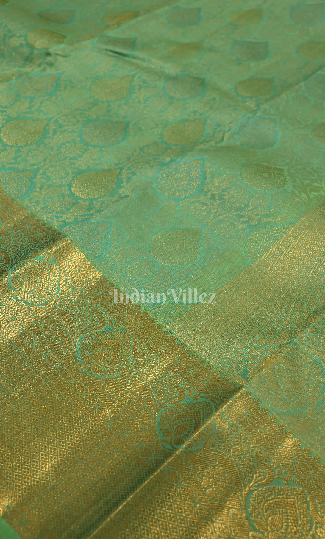 Plum Green Pure Kanjivaram Silk Saree with Zari Brocade 
