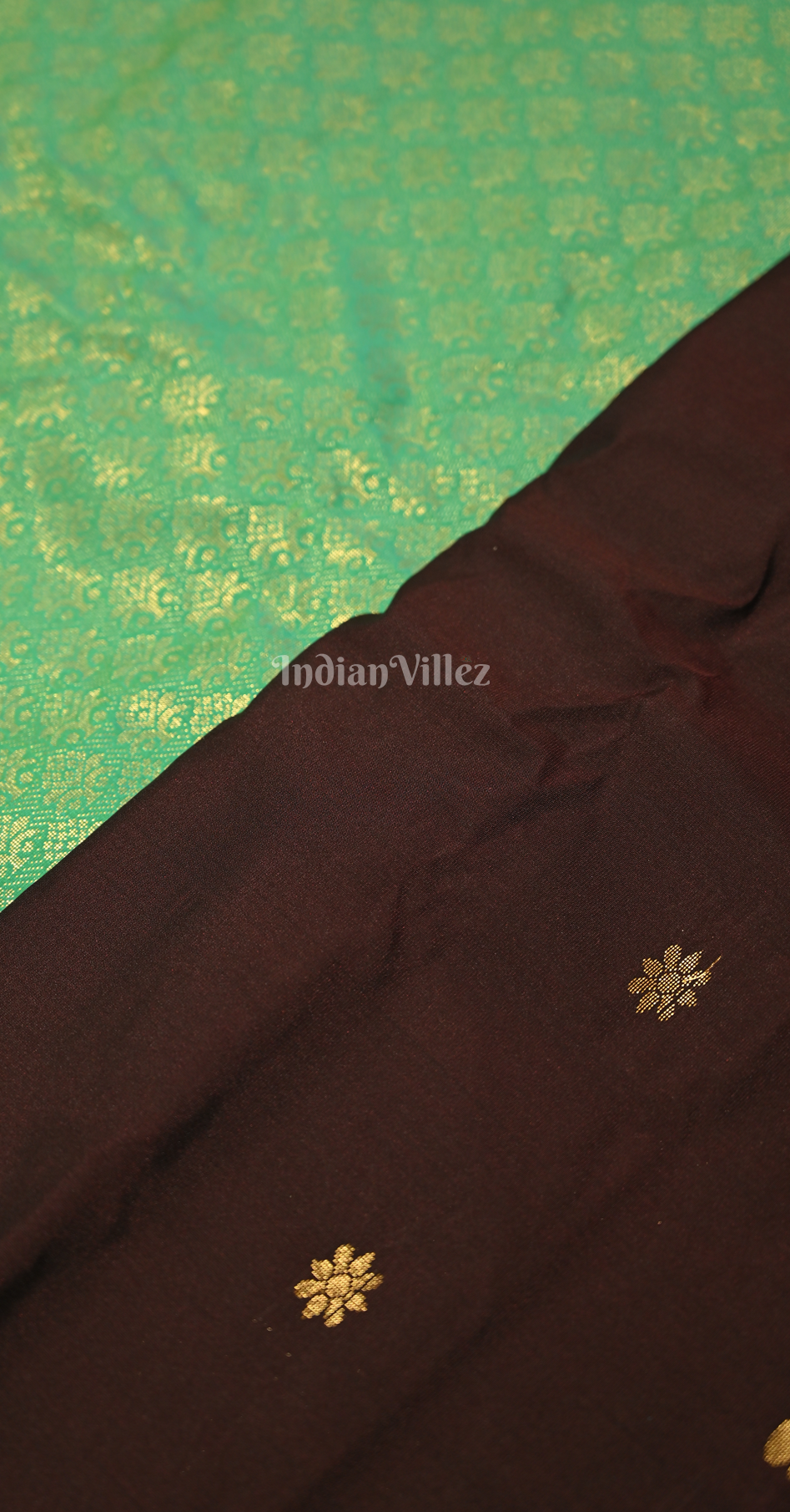 Elegant Brown Sea Green Butti Design Pure Gadwal Silk Saree
