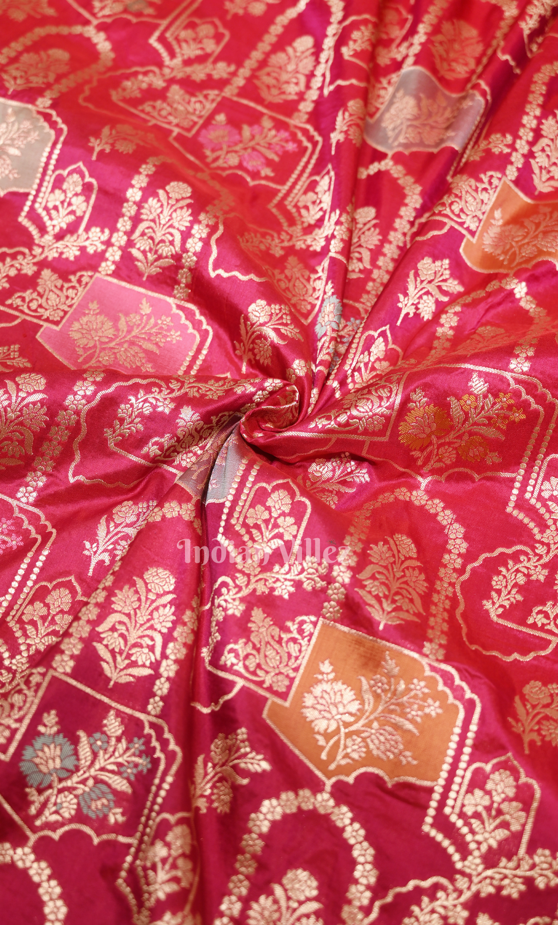 Exclusive Bridal Red Brocade Pure Katan Banarasi Silk Saree