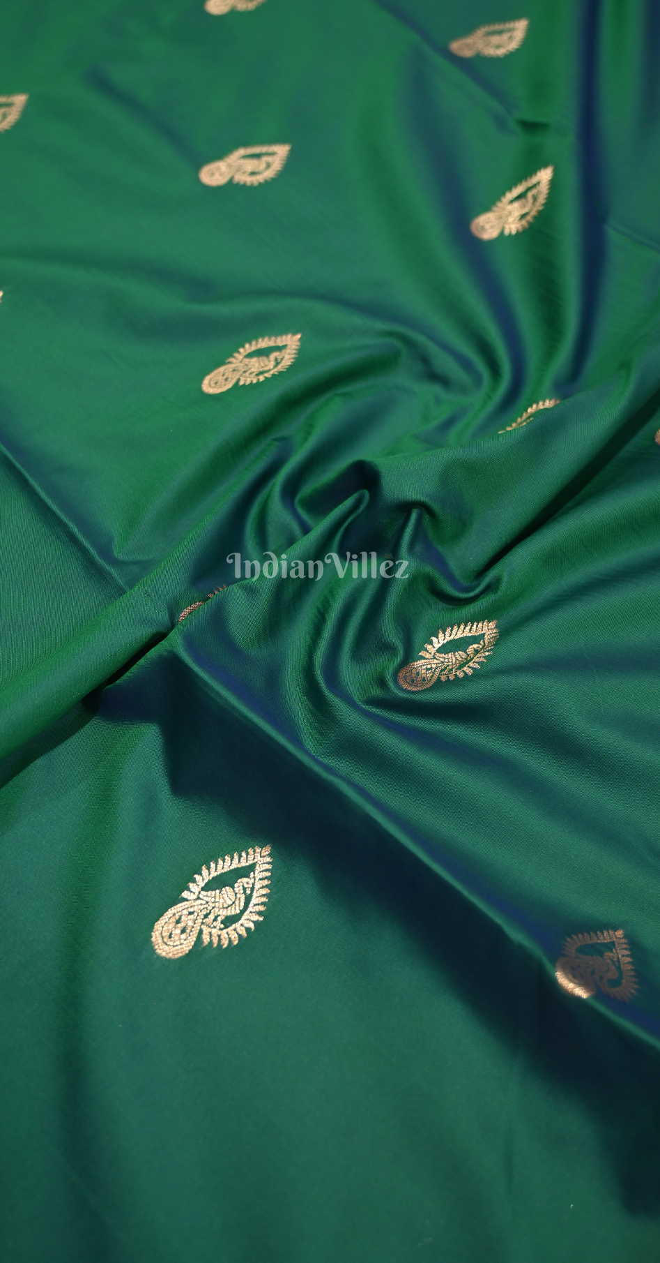 Leaf Green Peacock Design Mashru Satin Silk Banarasi Saree 