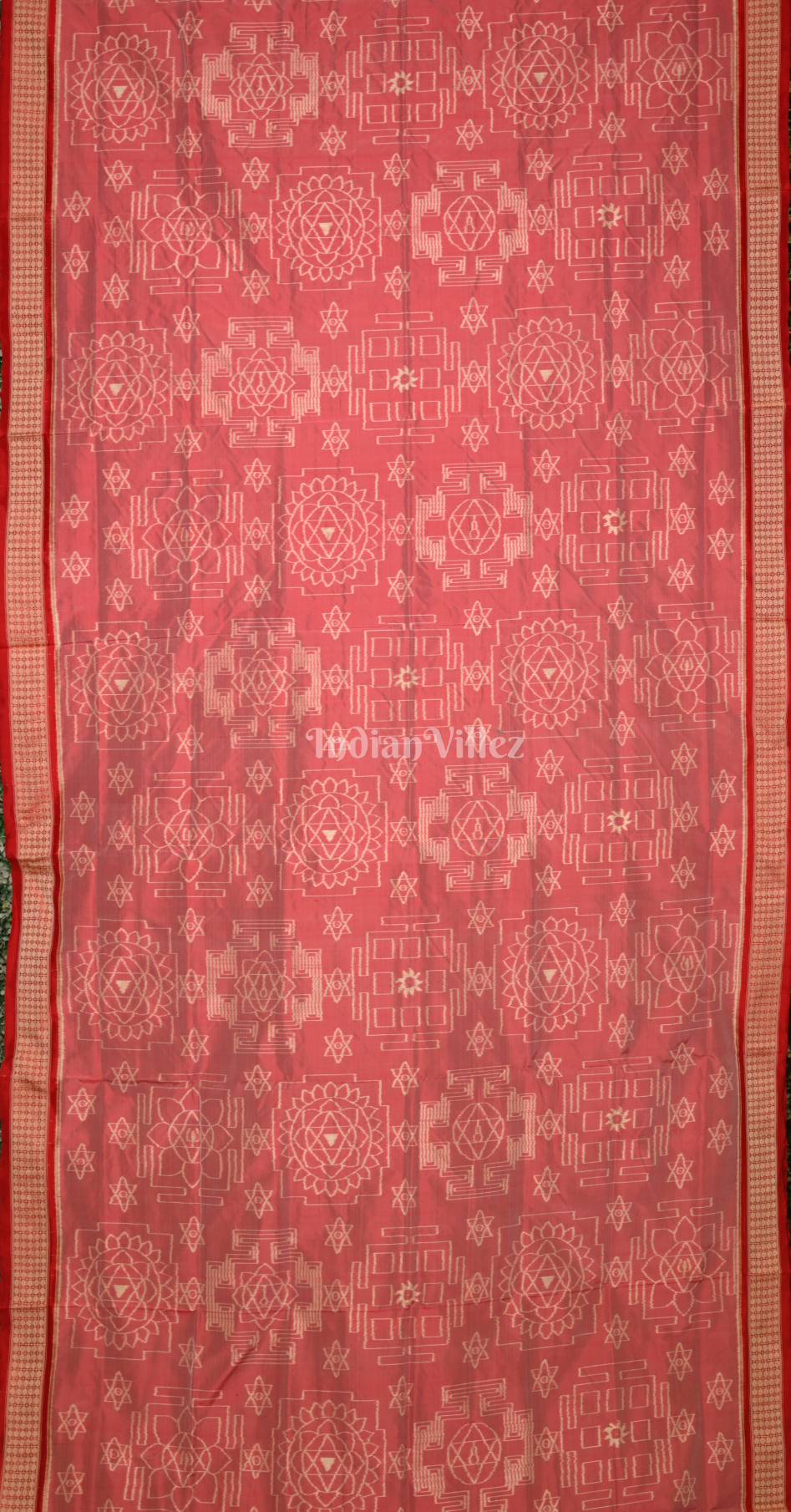 Peach Red Divine Yantra Elegance Odisha Ikat Sambalpuri Silk Saree 