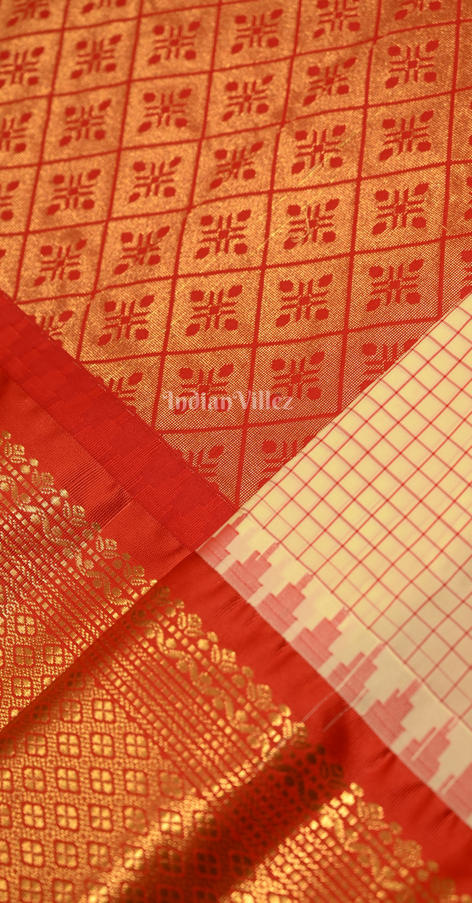 Cream Red Check Pure Gadwal Silk Saree 