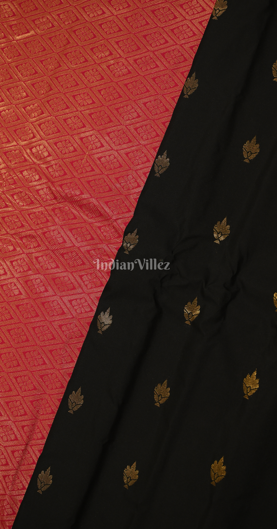 Black Red Butti Design Pure Gadwal Silk Saree
