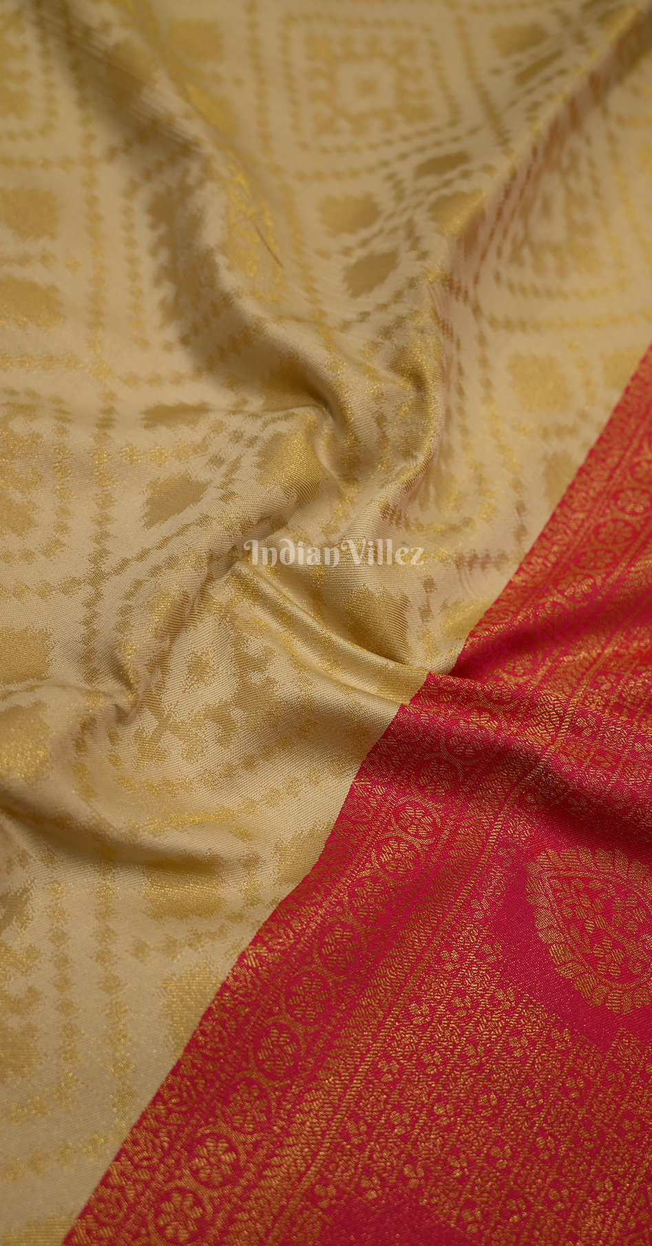 Off white Pink Pure Zari Base Chaap Hand Woven Kanjivaram Silk Saree