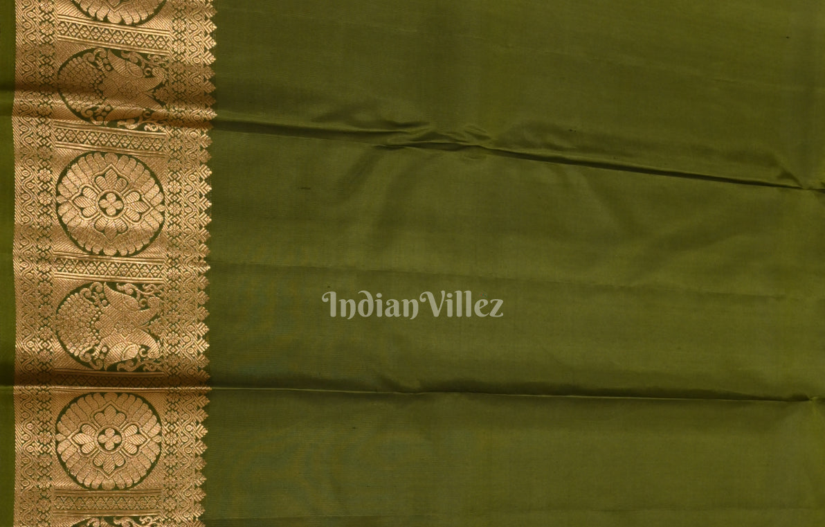 Mehendi Green  pure Kanjivaram Silk Saree with Zari Brocade 