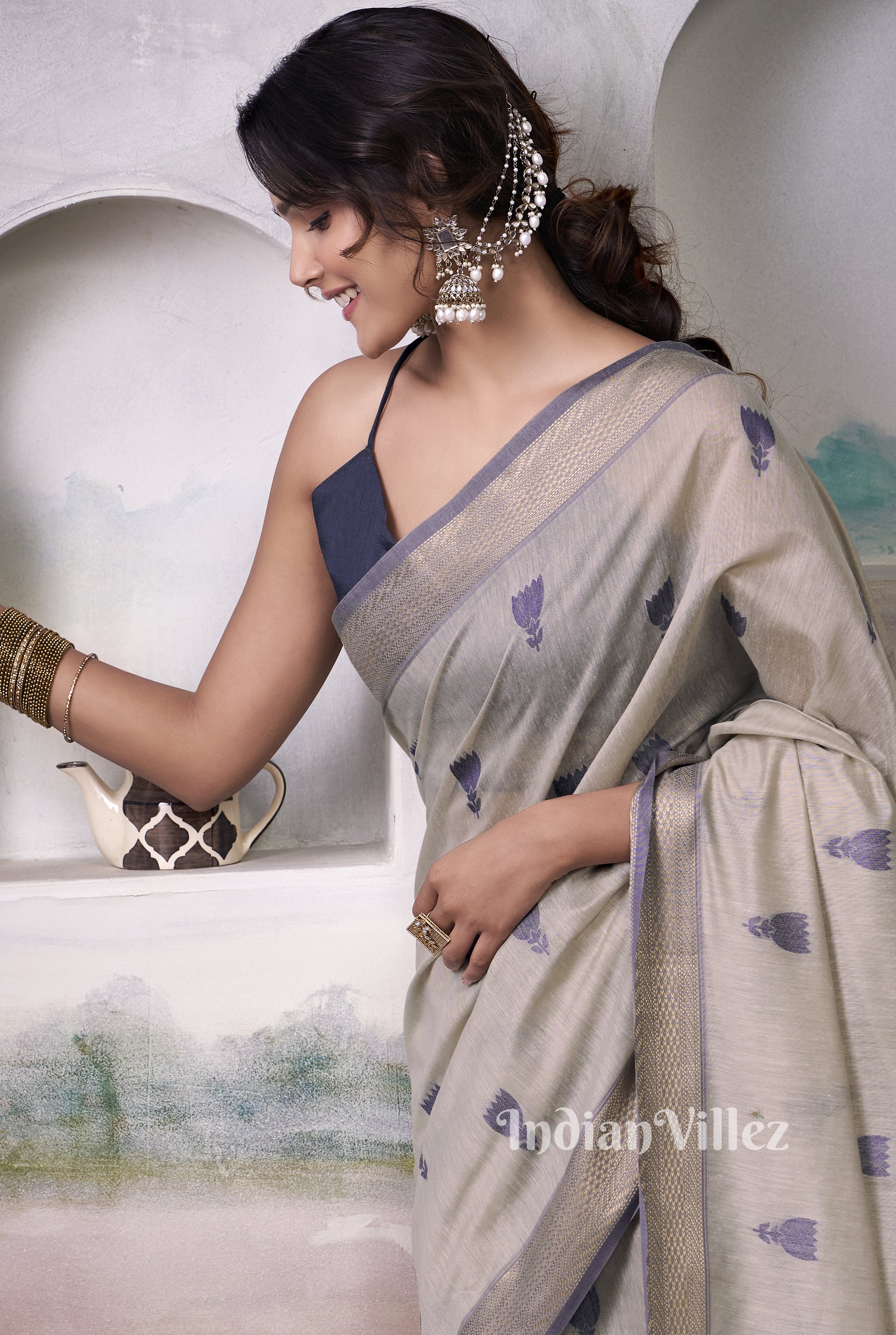 Off White Floral Cotton Woven Saree