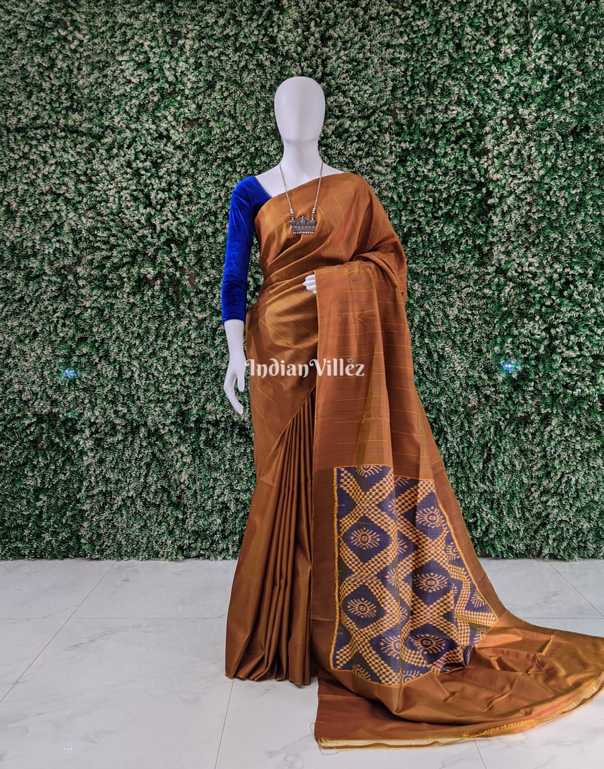 Golden Contemporary Khandua Silk Saree with Tarabali Theme Anchal