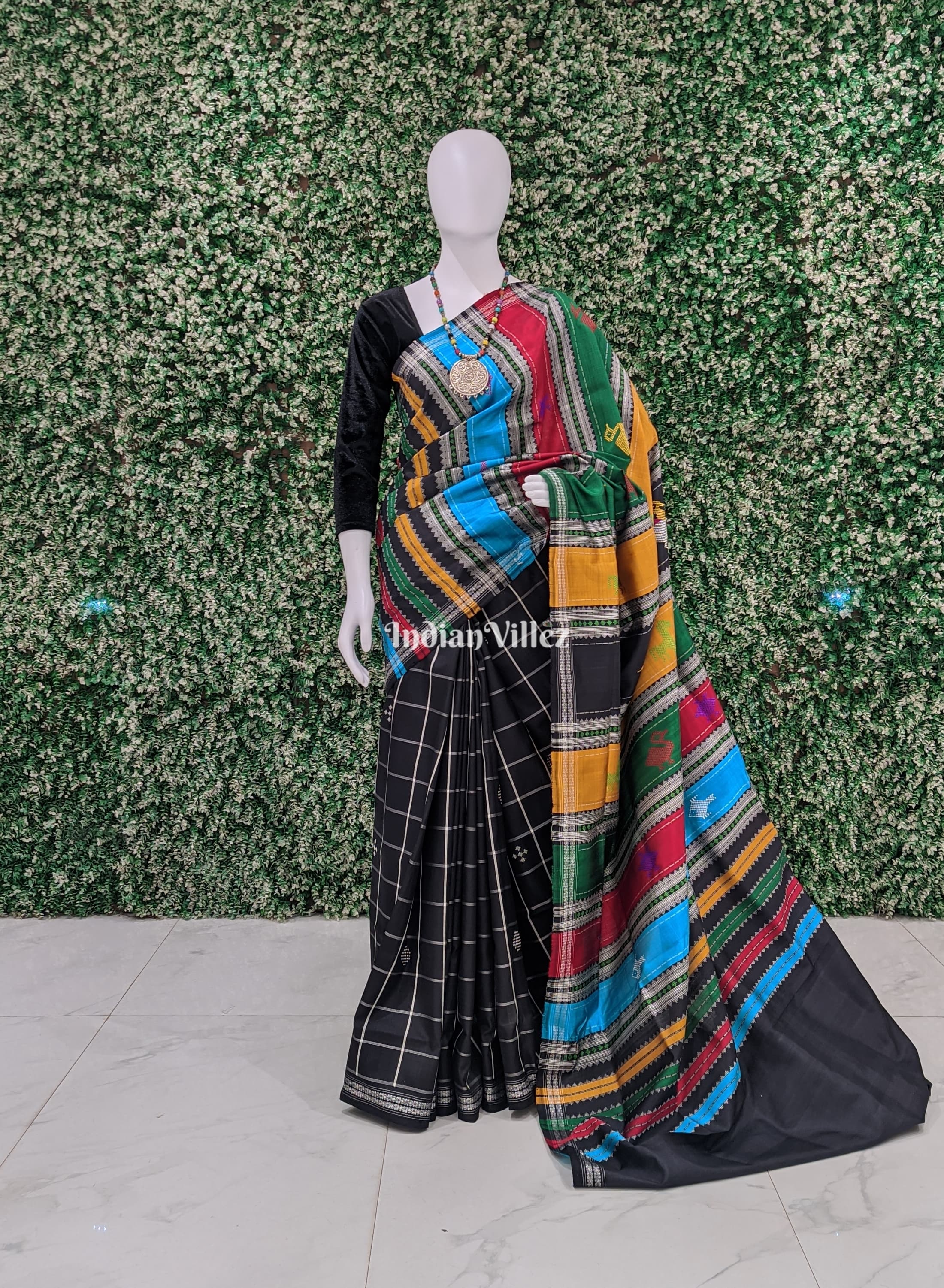 Black Double Pallu Berhampuri Silk Saree