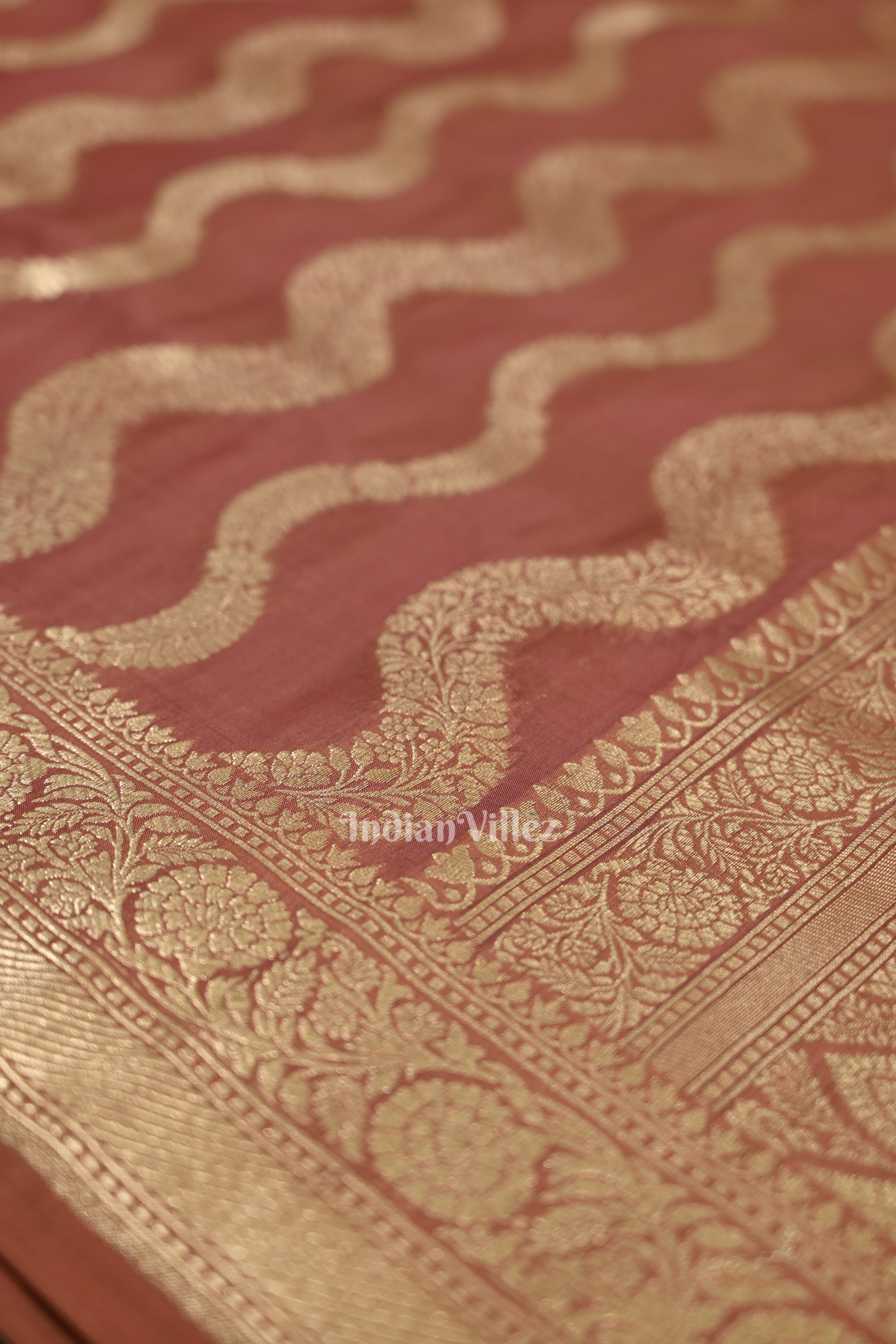 Luxurious Peach Pink Meenakari Pure Mashru Satin Silk Banarasi Saree
