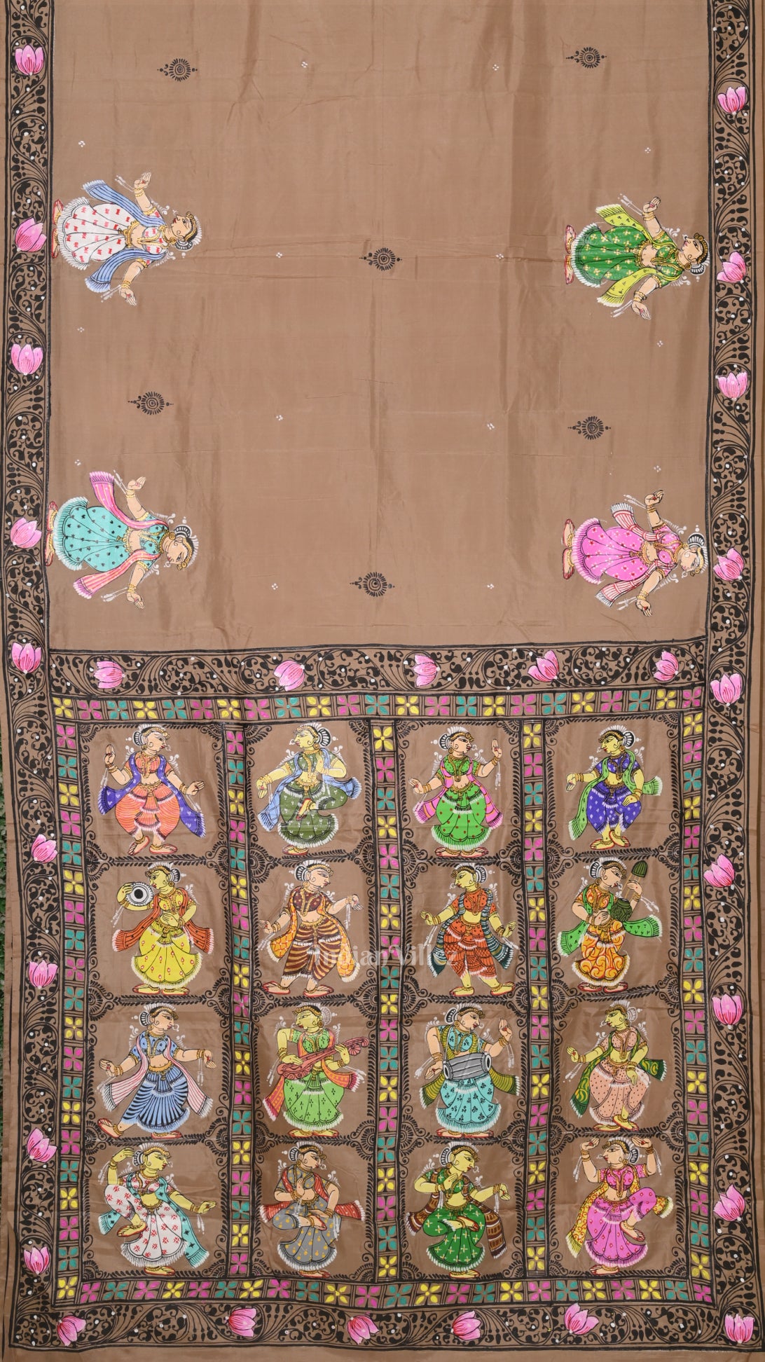 Cream Beige Dancing Nartaki Theme Hand-Painted Pattachitra Saree