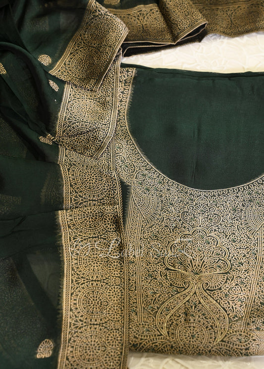 Green Unstitched Salwar Suit