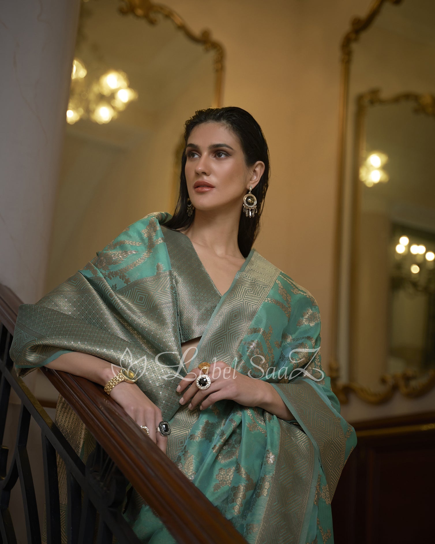 Ocean Green Dual Tone Handloom Weaving Organza Saree With Blouse Piece