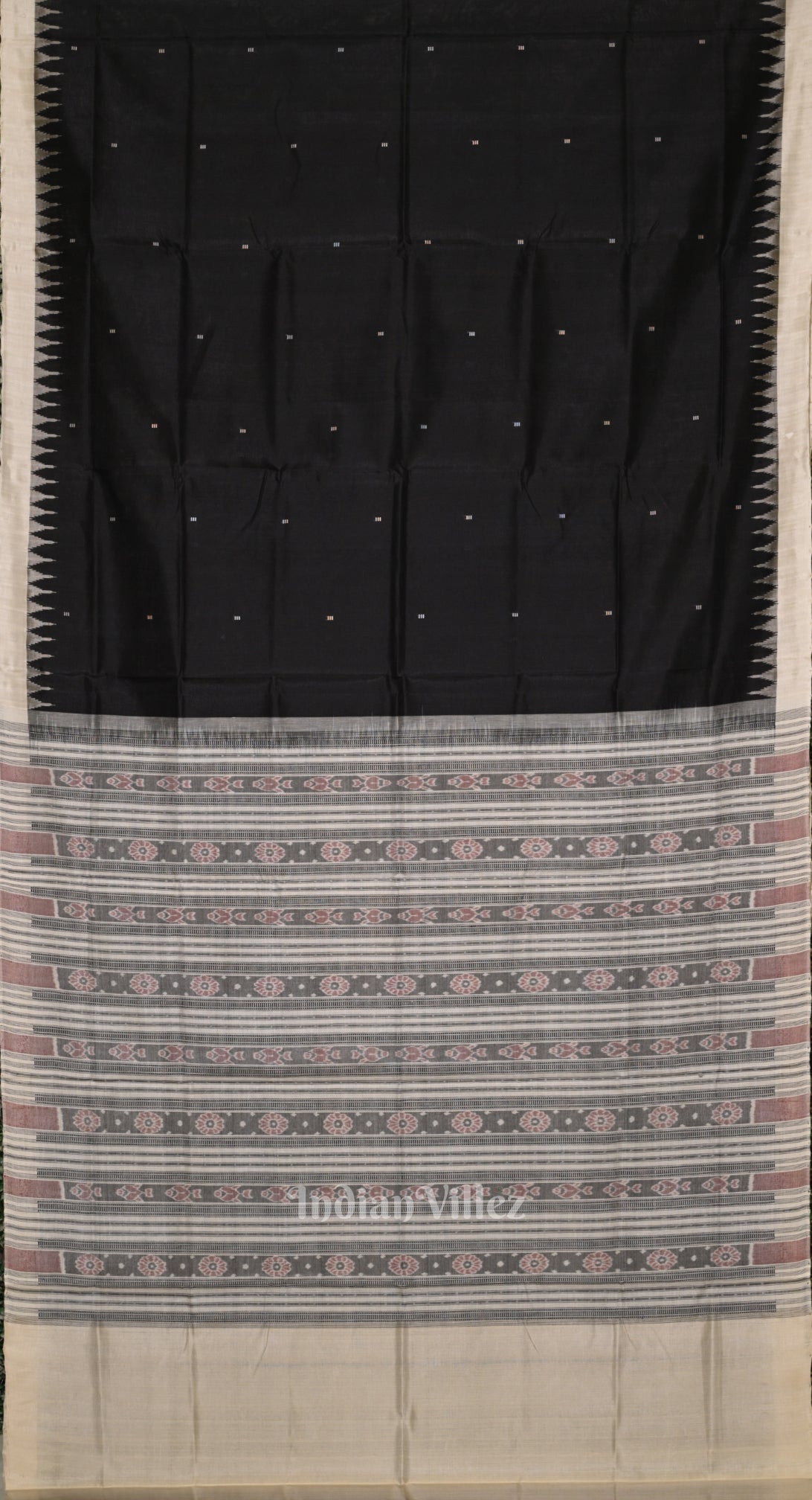 Black White Phoda Kumbha Tussar Silk Saree with Sarabandha Anchal 