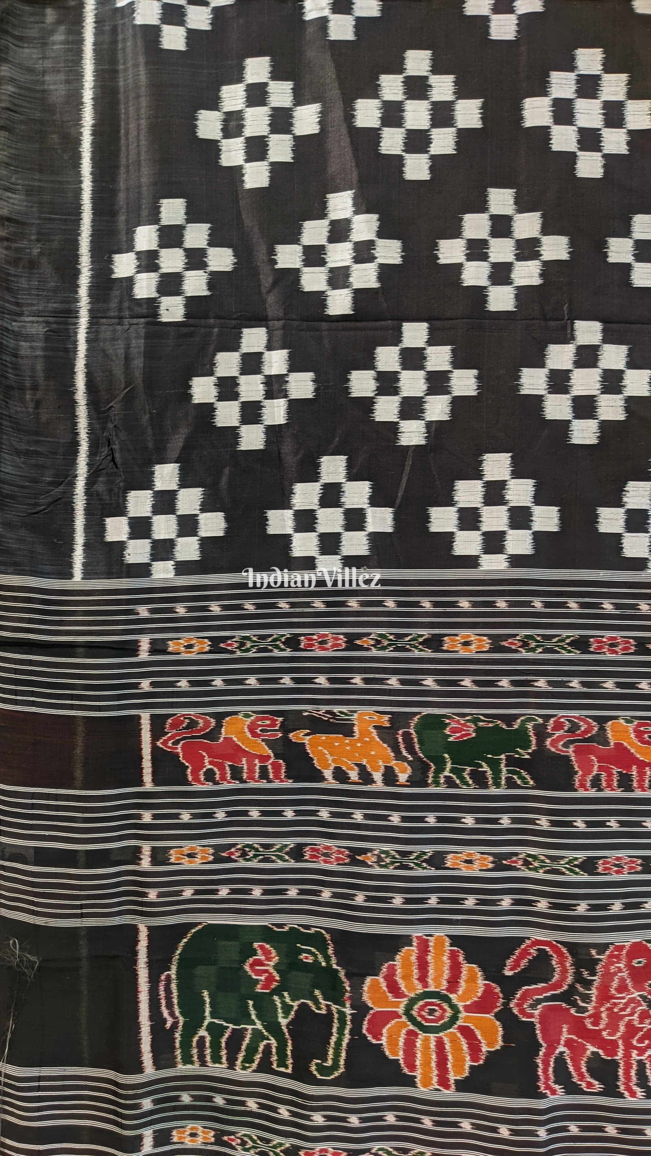 Black White Contemporary Odisha Ikat Pasapali Silk Saree