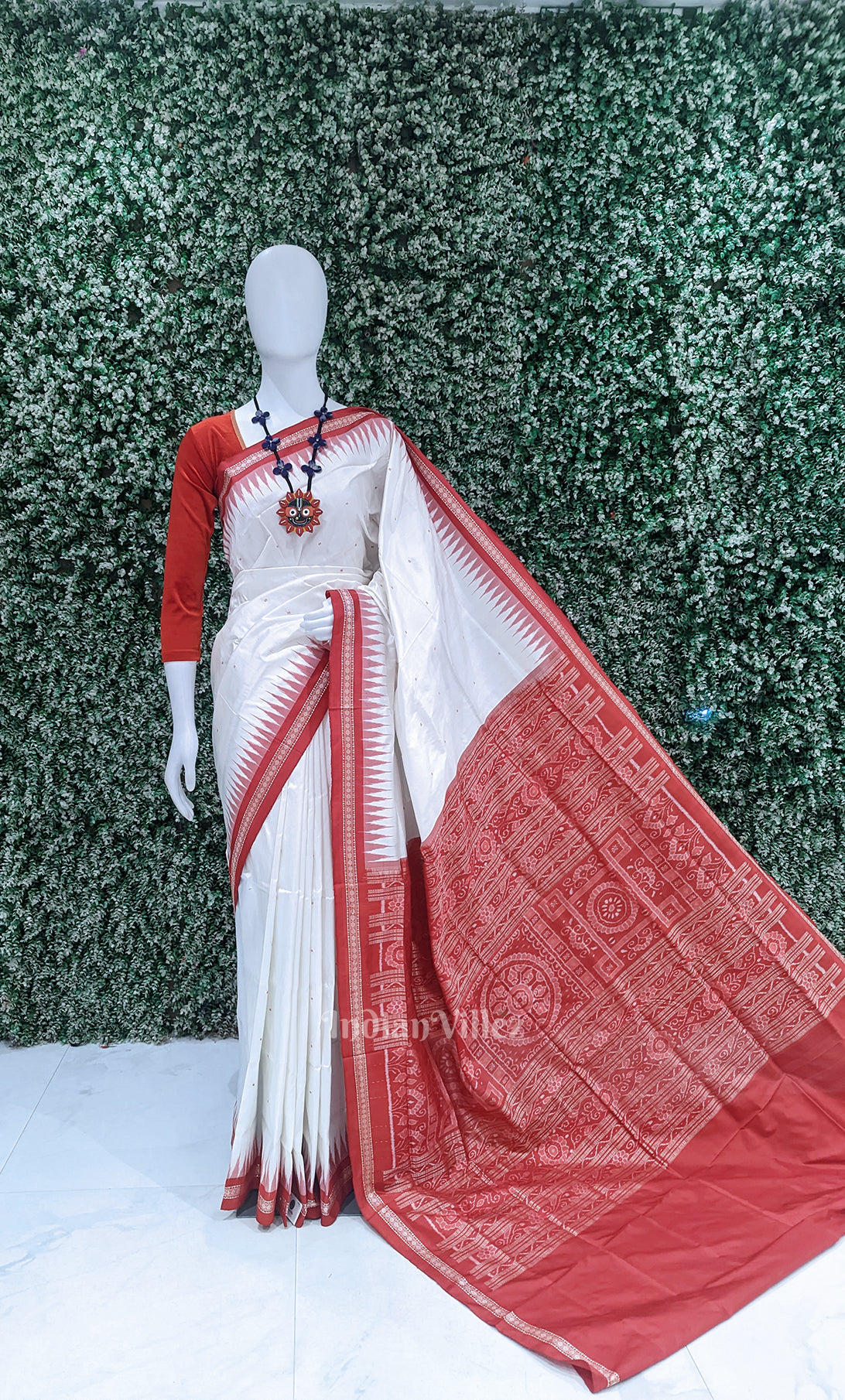 White Red Buti Design Odisha Ikat Bomkai Sambalpuri Silk Saree
