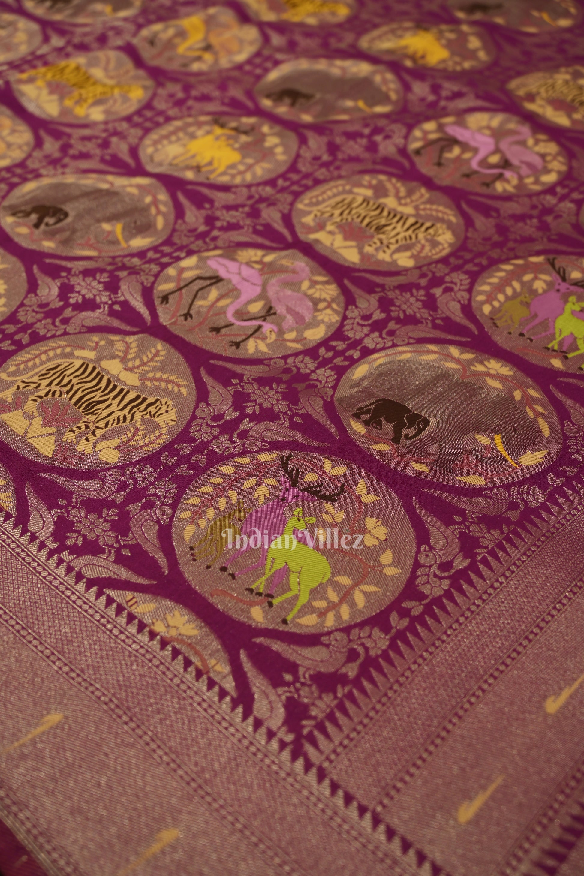 Jam Purple Shikargah Theme Banarasi Georgette Saree