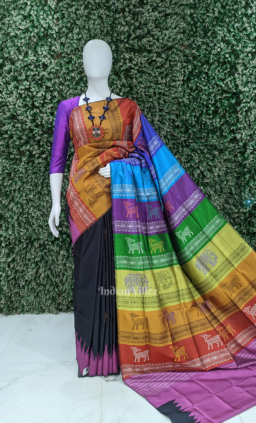 Black Fish Motif Double Pallu Berhampuri Silk Saree