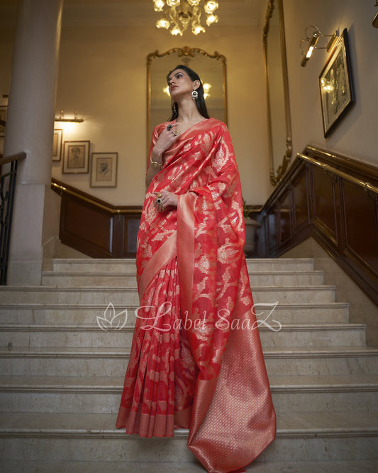 Red Dual Tone Handloom Weaving Organza Saree With Blouse Piece