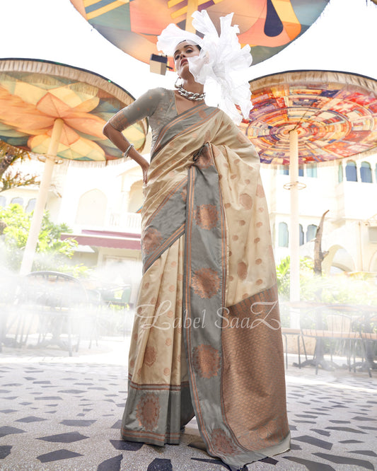 Off White Dual Tone Contrast Handloom Weaving Silk Saree