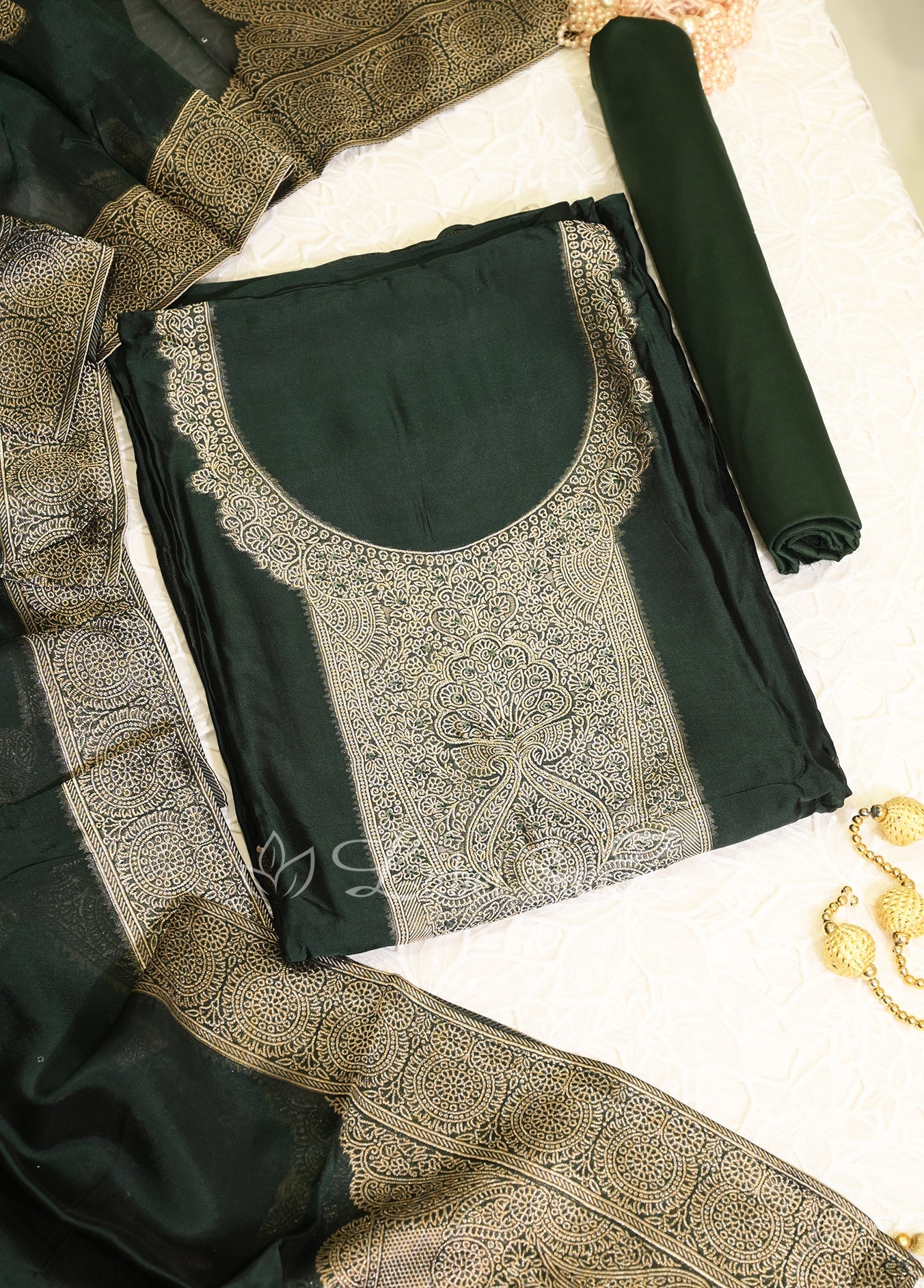 Green Unstitched Salwar Suit