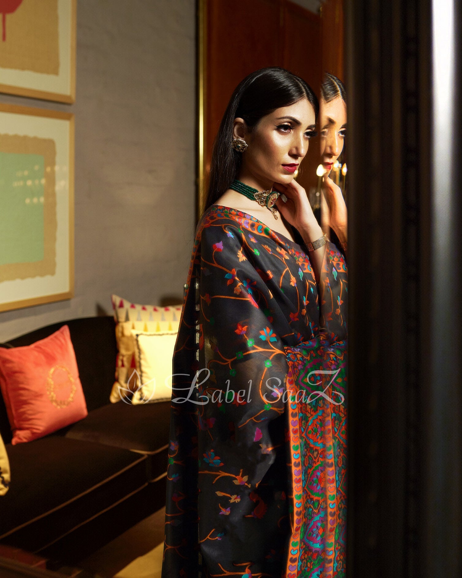 Black Kashmiri Modal Handloom Weaving Banarasi Silk Saree