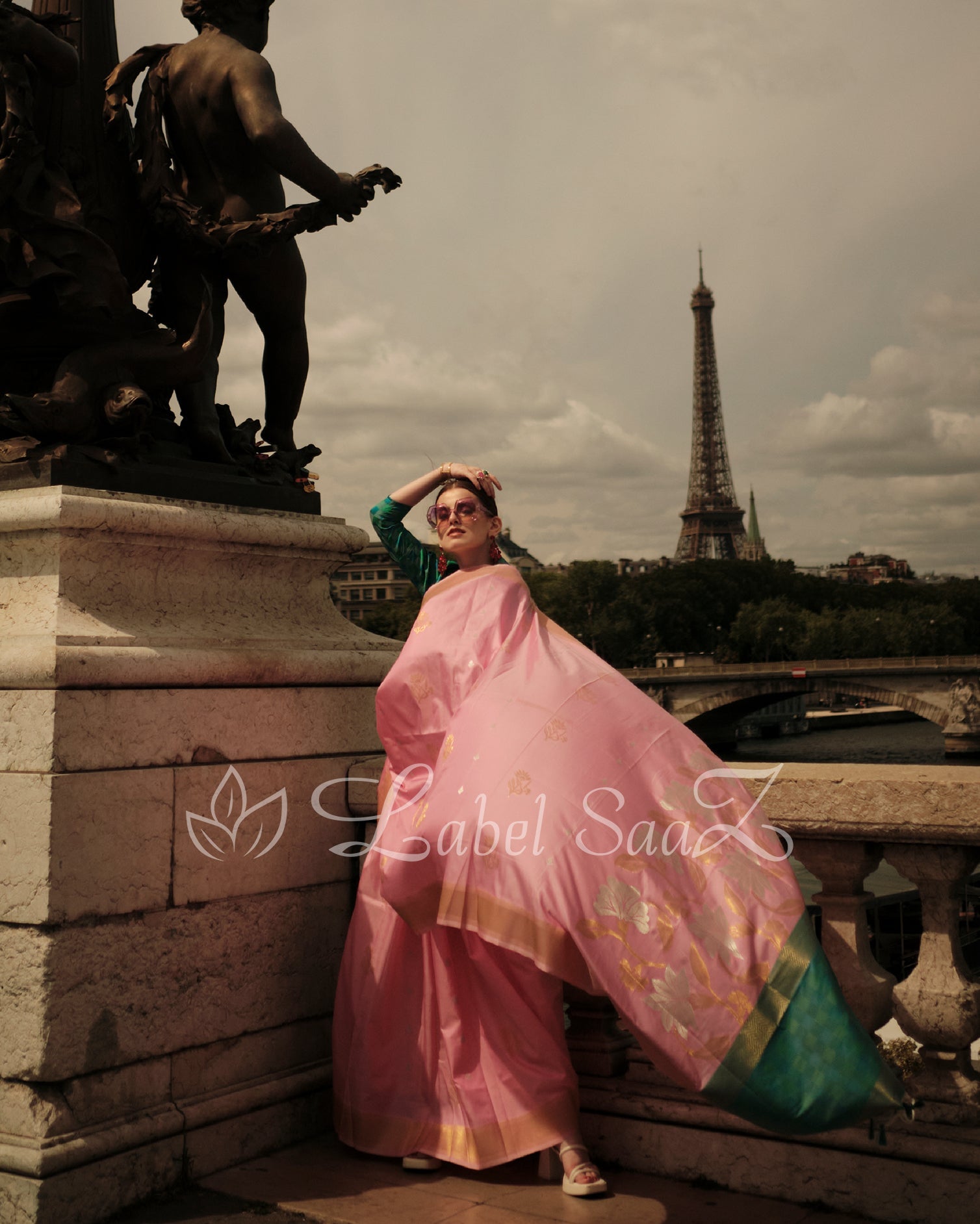 Baby Pink Rama Green Multicoloured Soft Handloom Silk Weaving Saree
