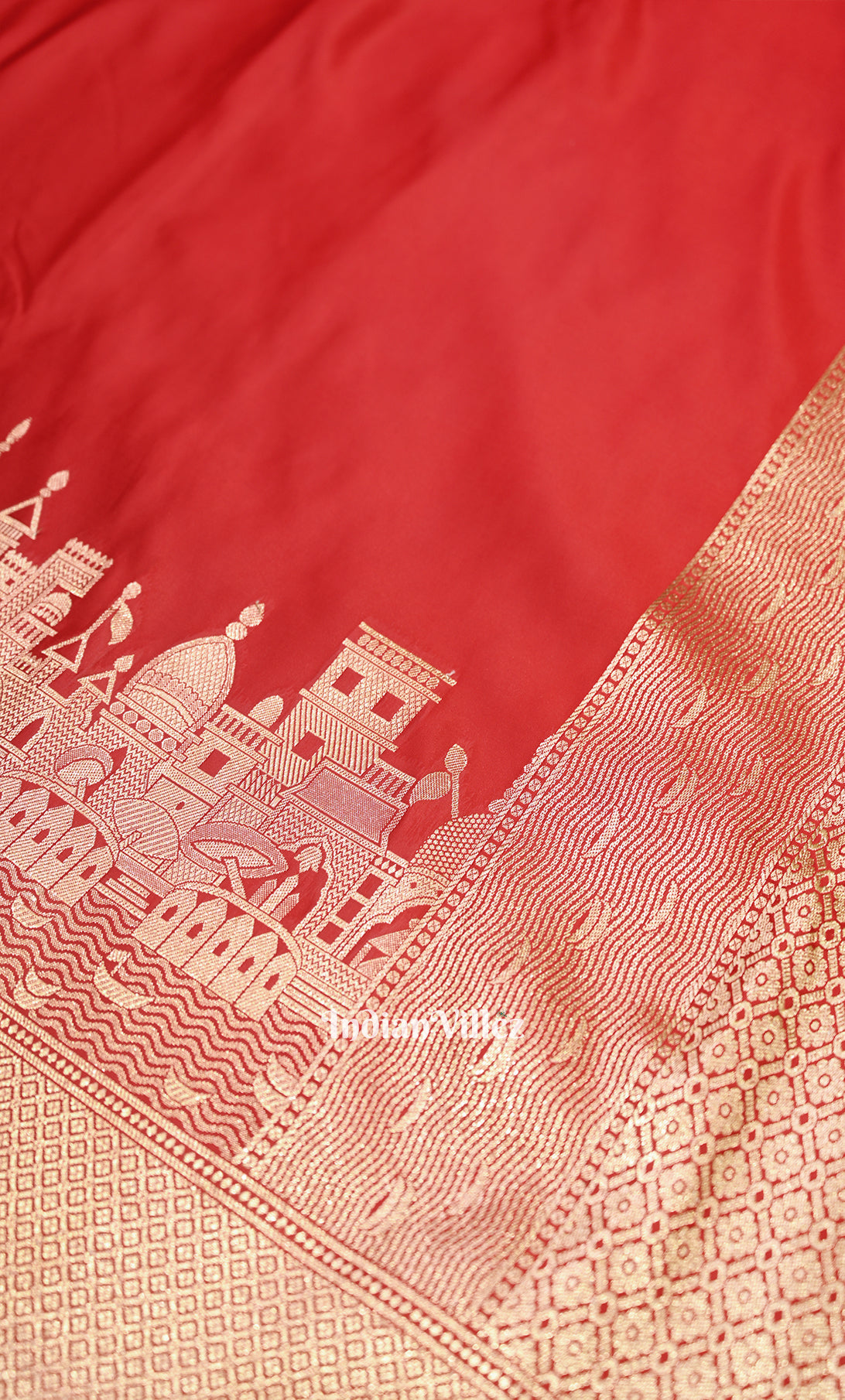 Red Handwoven Banarasi Katan Silk Saree with Kashi Ghat Weaves 