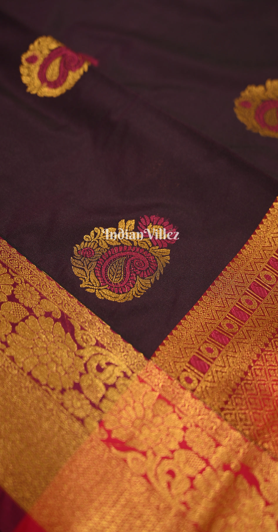 Purple Red Buttas Design Kanjivaram Silk Saree