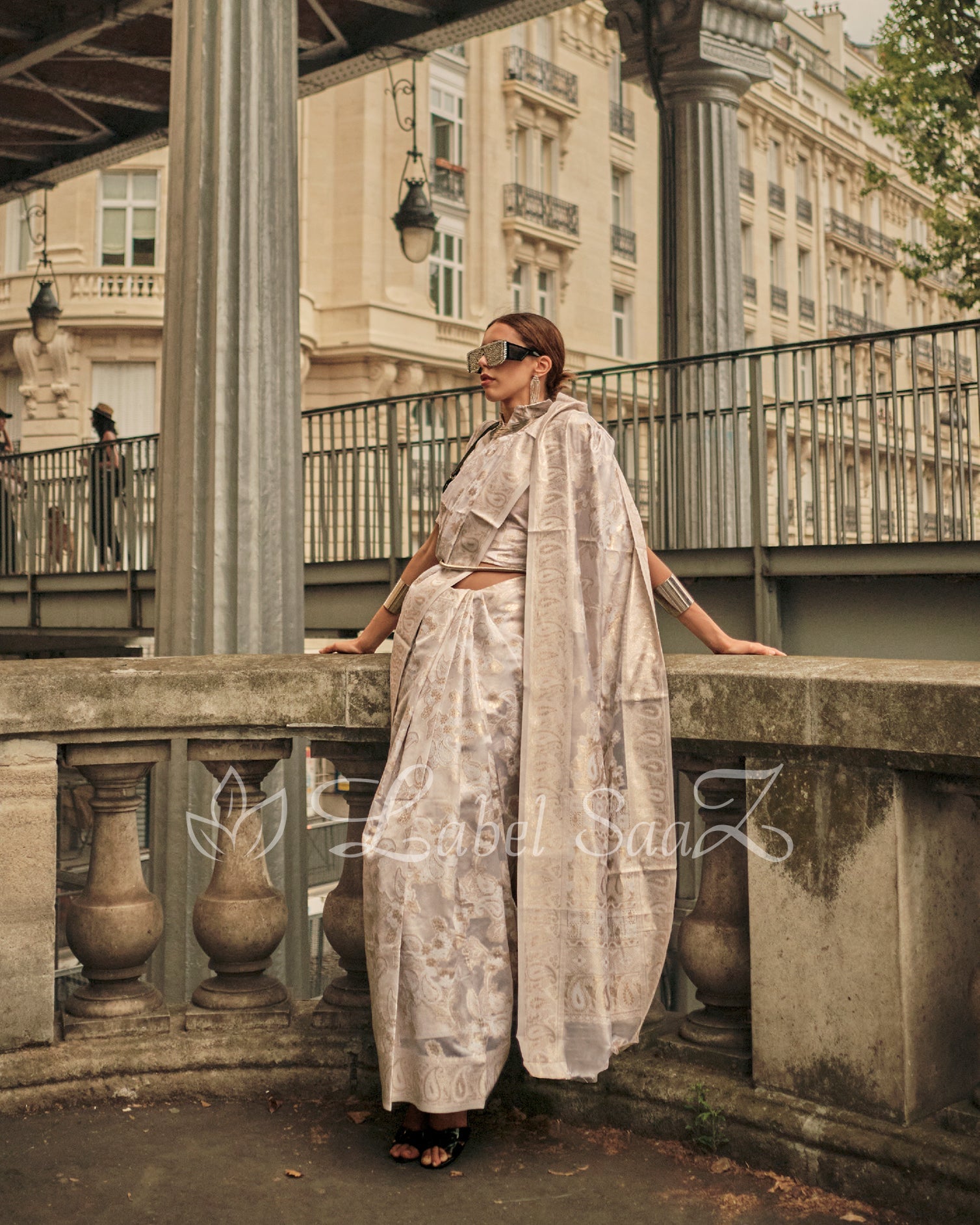 Off White Handwoven Pure Organza Silk Chikankaro Saree