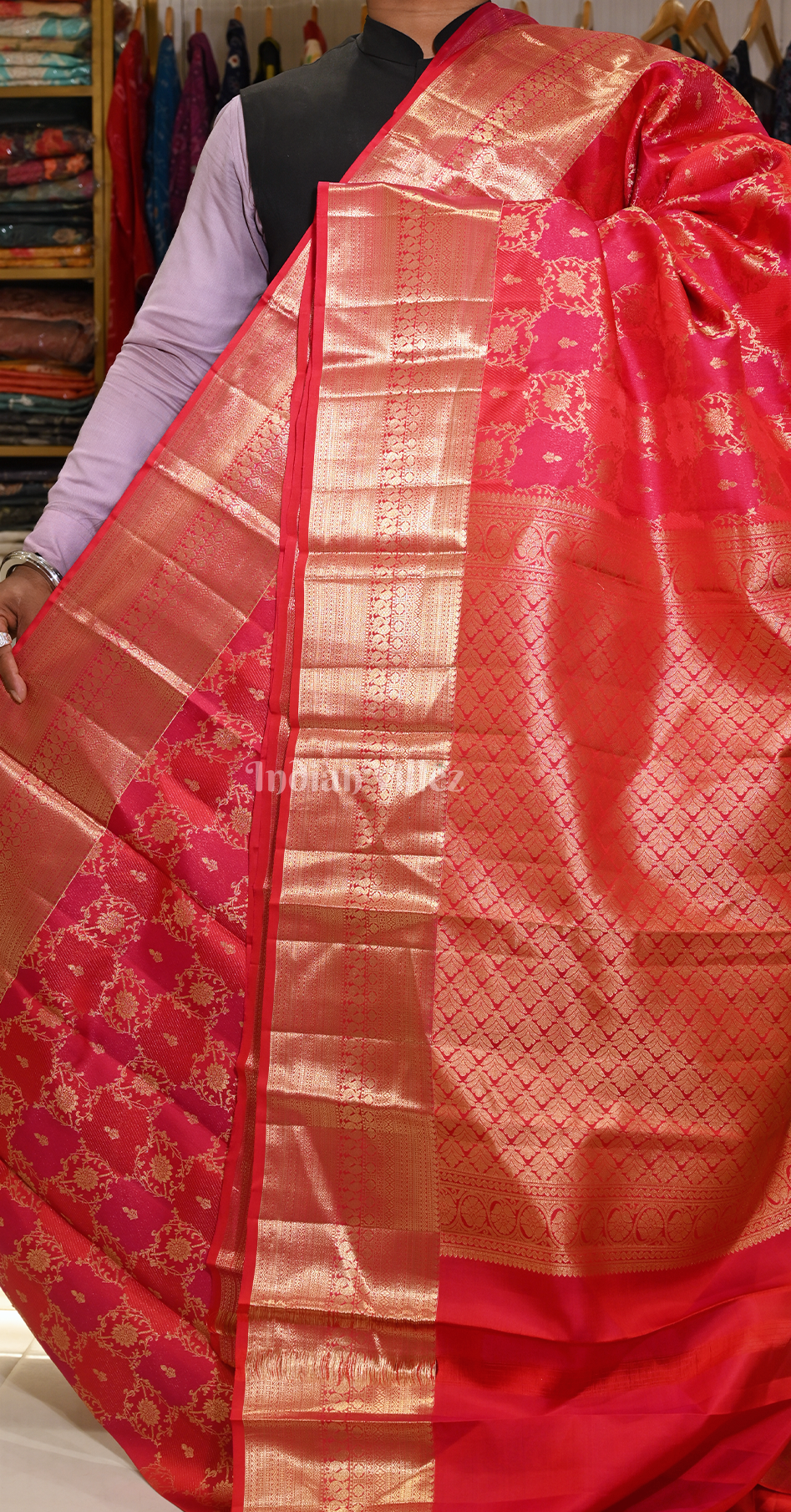 Exclusive Red Golden Floral Motif Brocade Pure Kanjivaram Silk Saree
