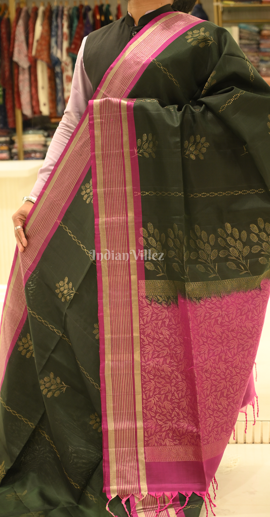 Bottle Green Pink Floral Zari Pure Kanjivaram Soft Silk Saree