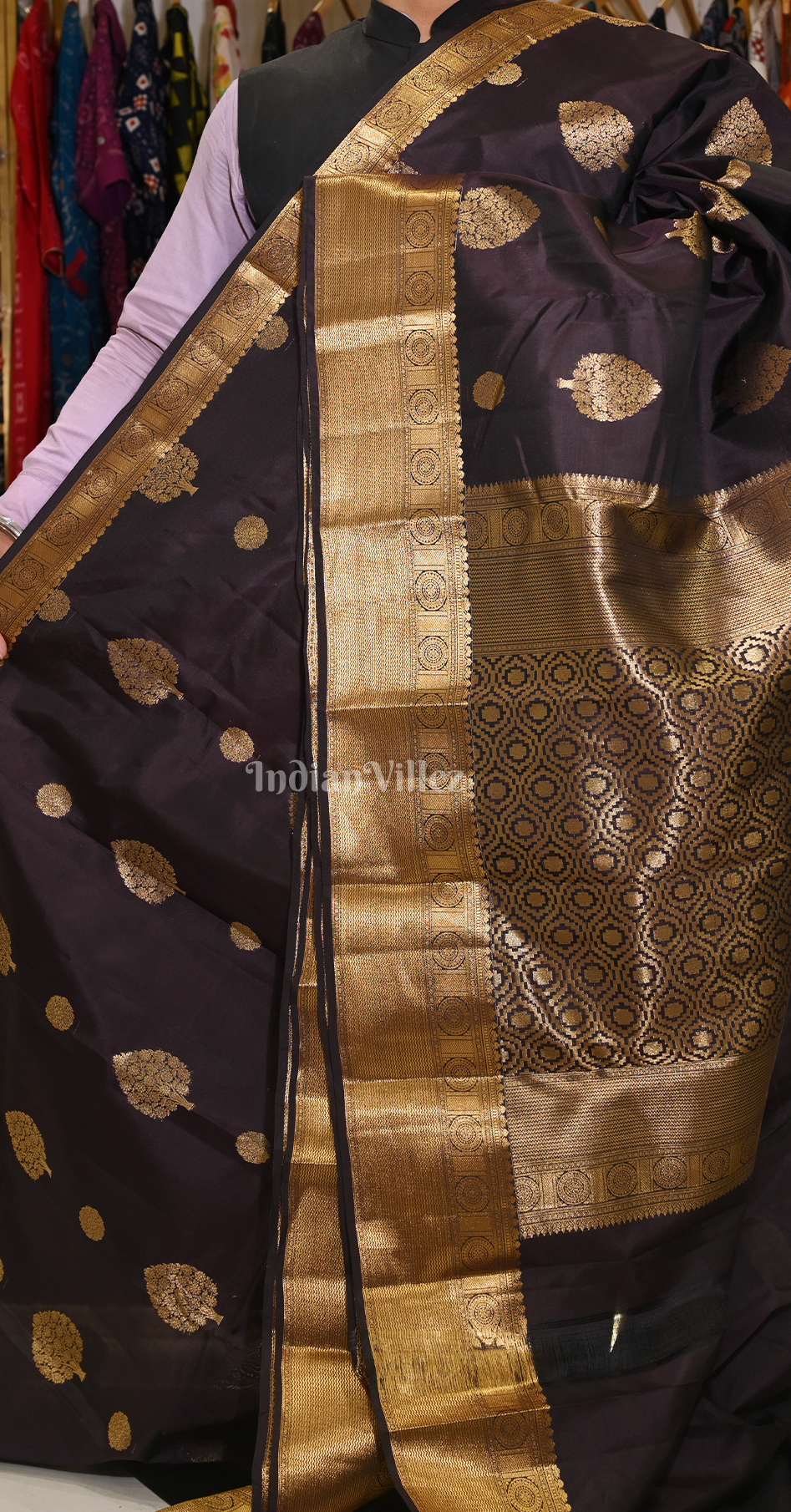 Exclusive Black Golden Leaf Design Brocade Pure Kanjivaram Silk Saree