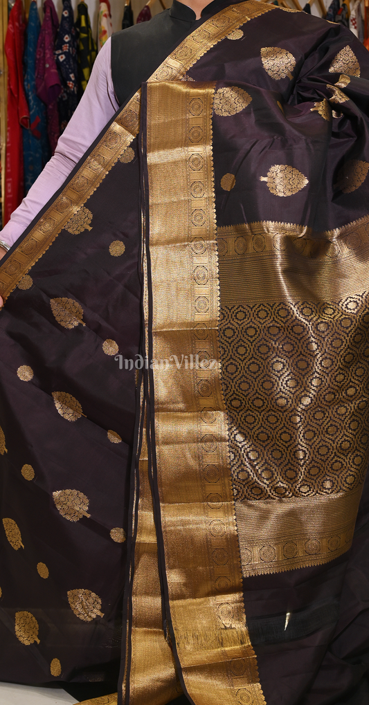 Exclusive Black Golden Leaf Design Brocade Pure Kanjivaram Silk Saree