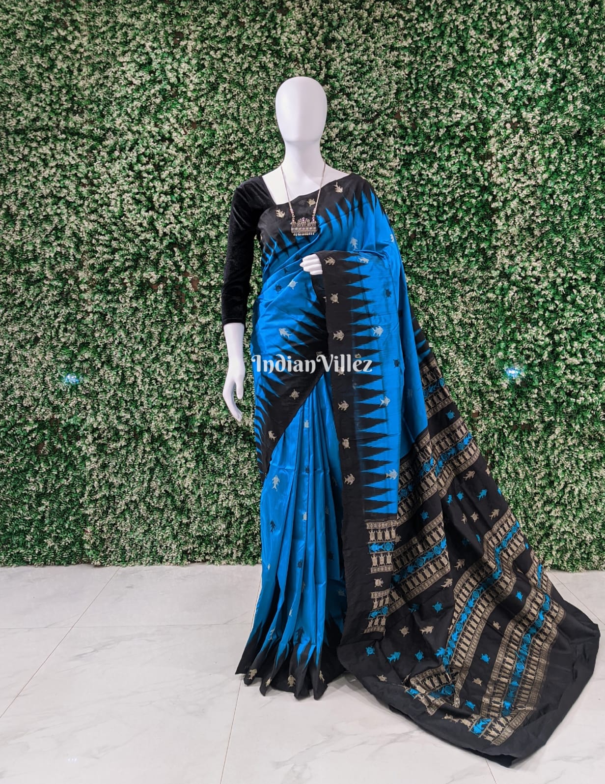 Azure Blue Habaspuri Contemporary Sambalpuri Bomkai Silk Saree